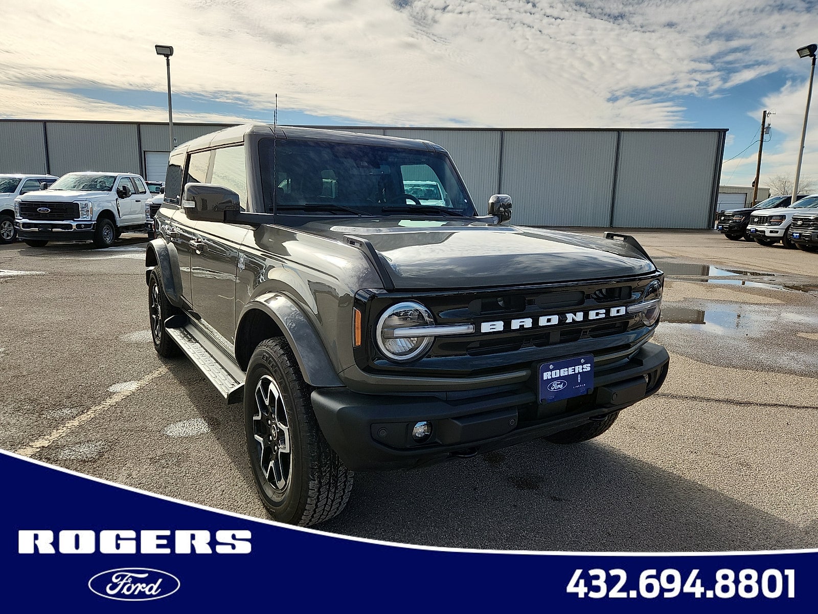 2025 Ford Bronco Outer Banks