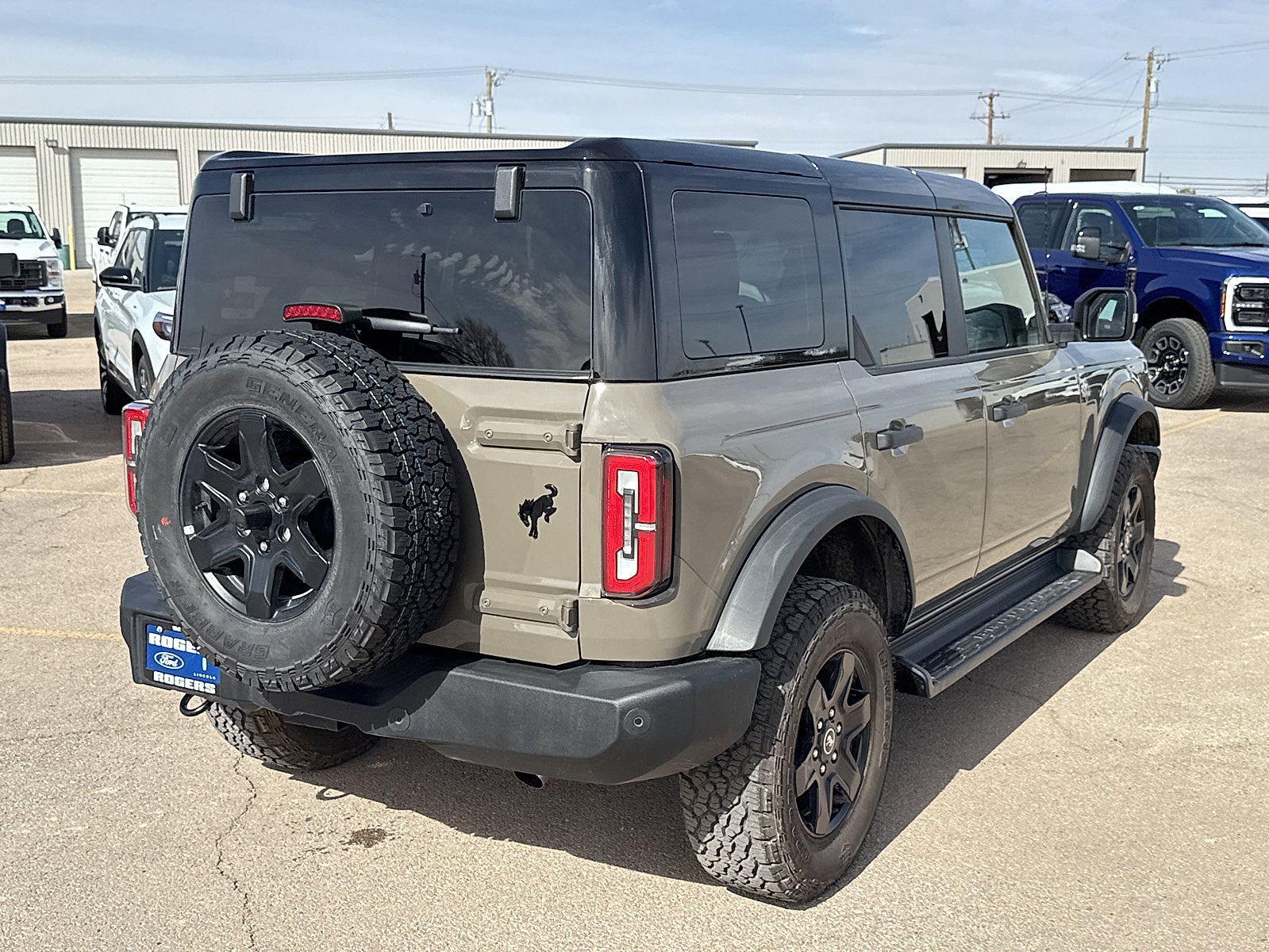 2025 Ford Bronco Outer Banks