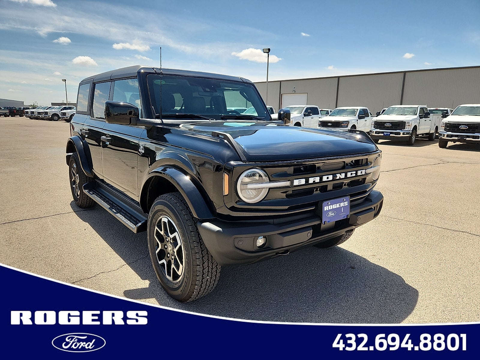 2026 Ford Bronco Outer Banks