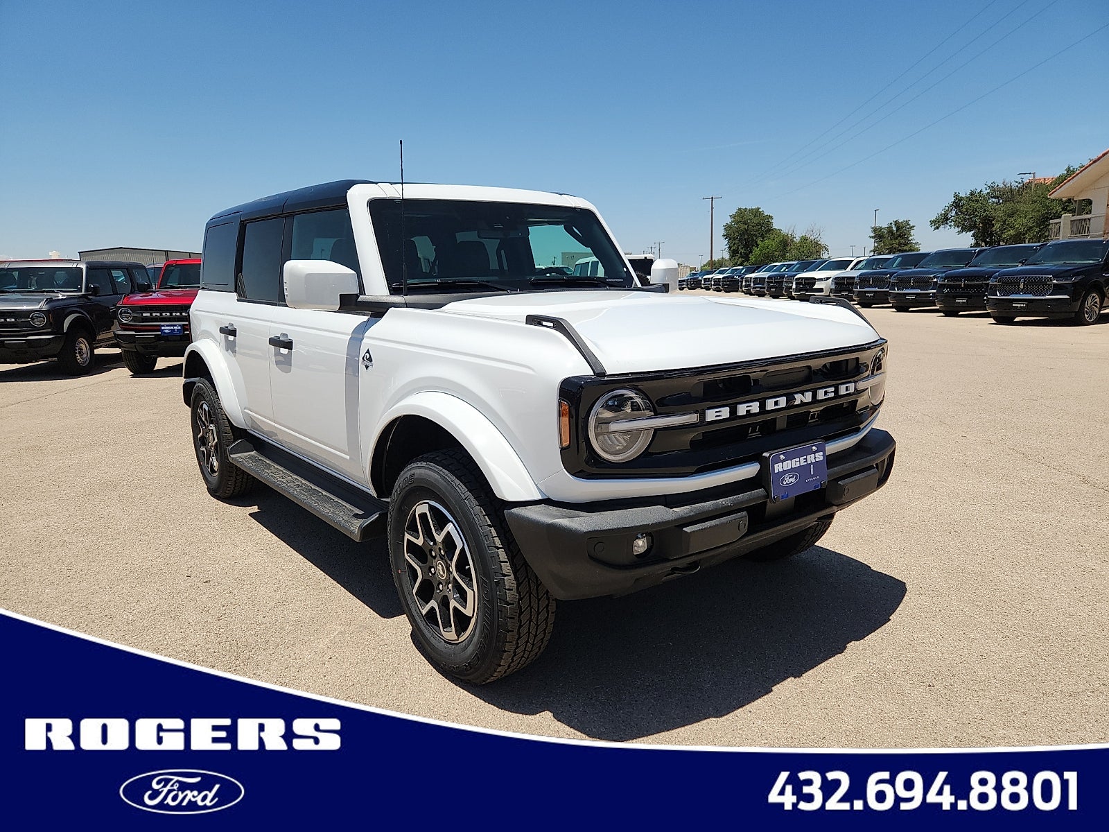 2026 Ford Bronco Outer Banks