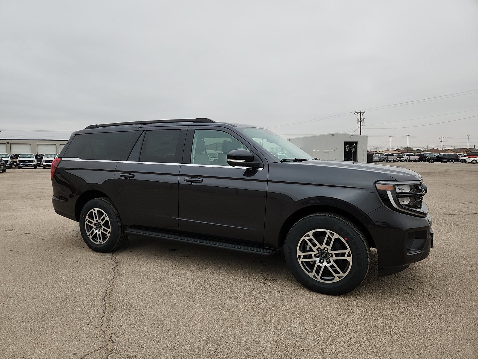 2025 Ford Expedition Max Active