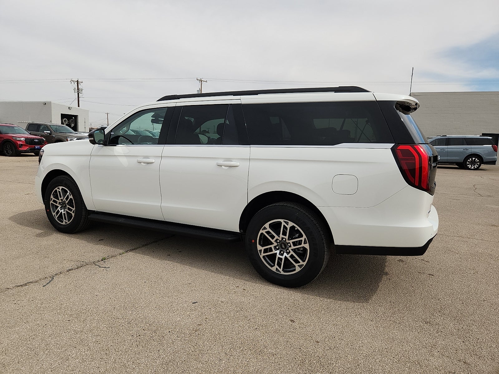 2026 Ford Expedition Max Active