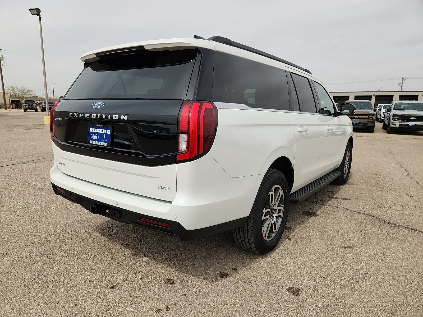 2026 Ford Expedition Max Active