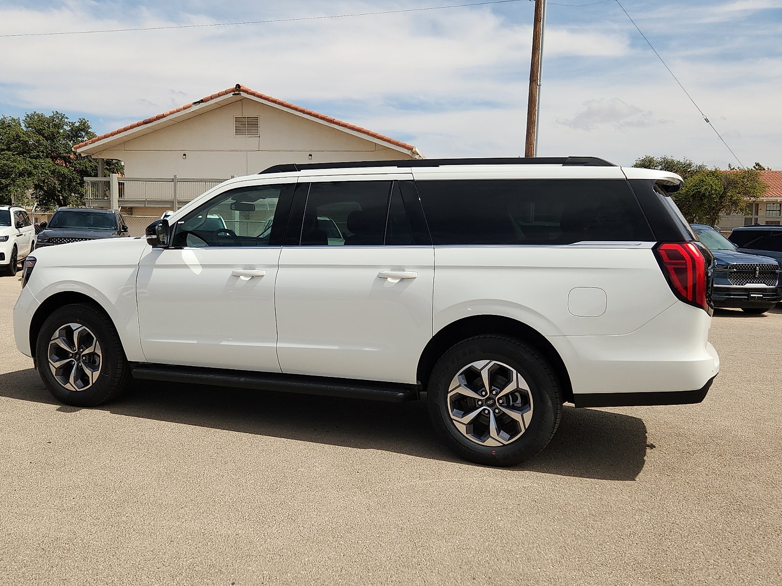 2027 Ford Expedition Max Active