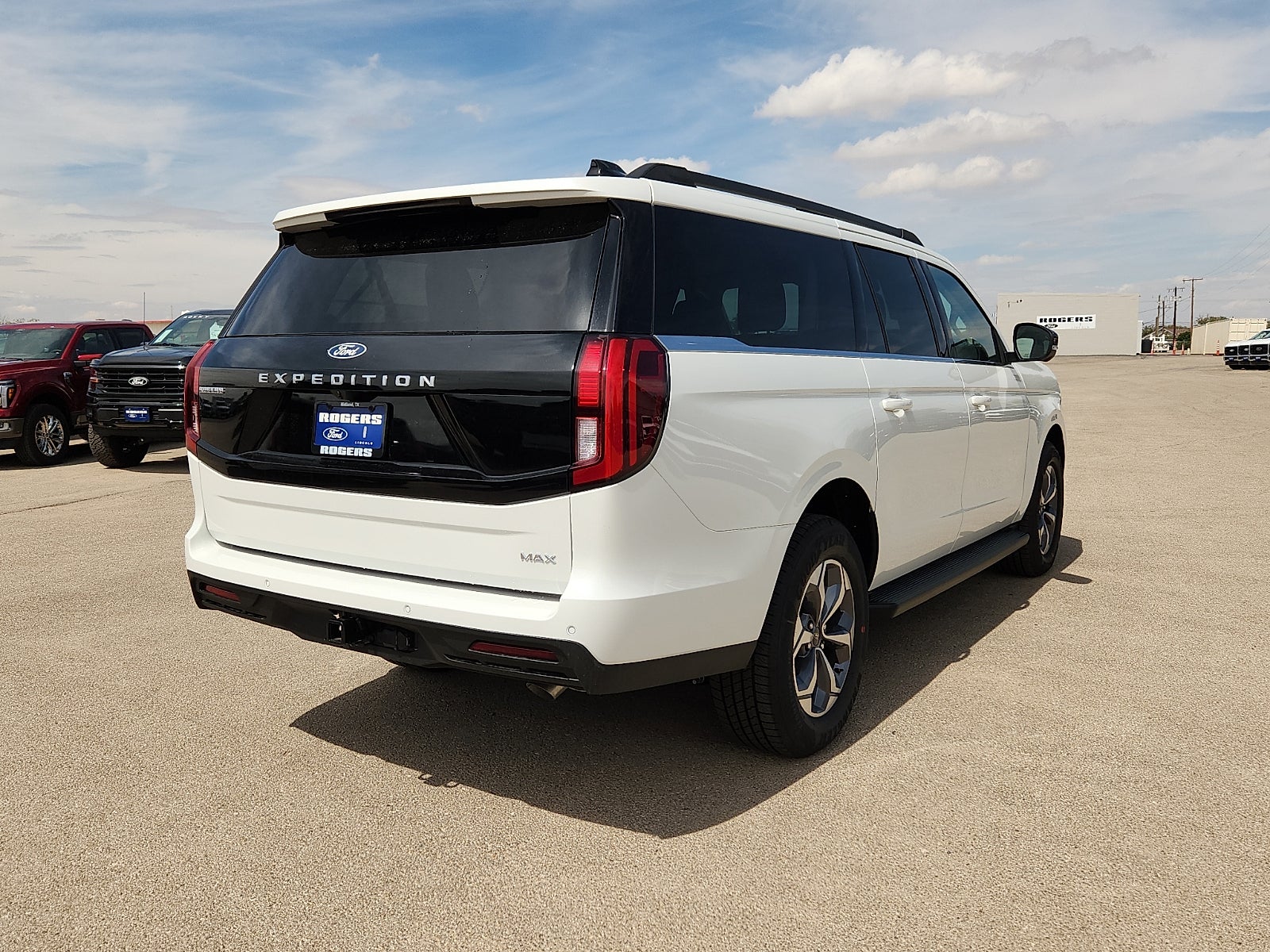 2027 Ford Expedition Max Active