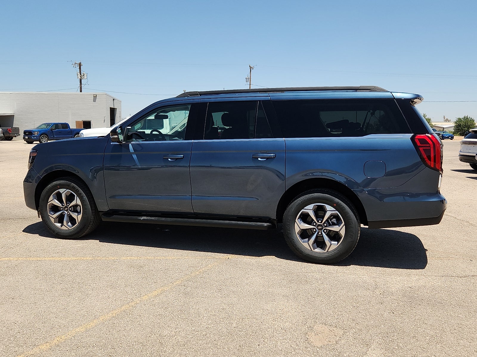 2027 Ford Expedition Max Active