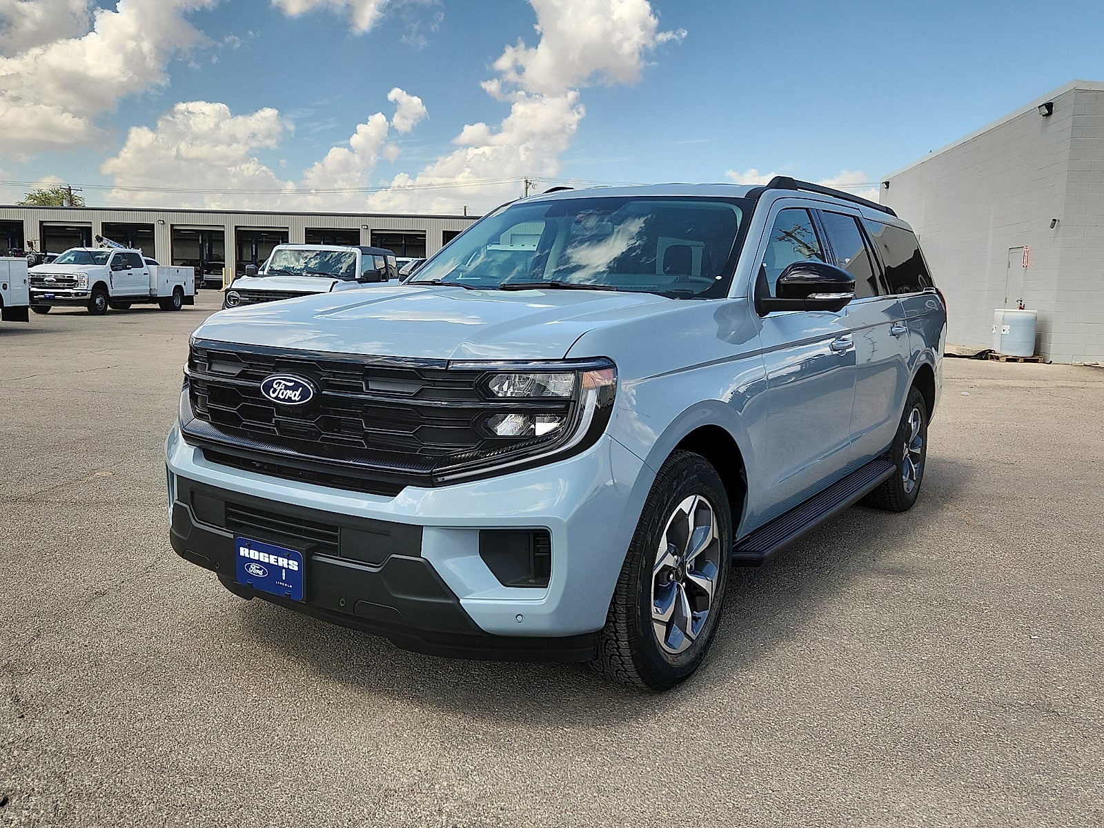 2027 Ford Expedition Max Active