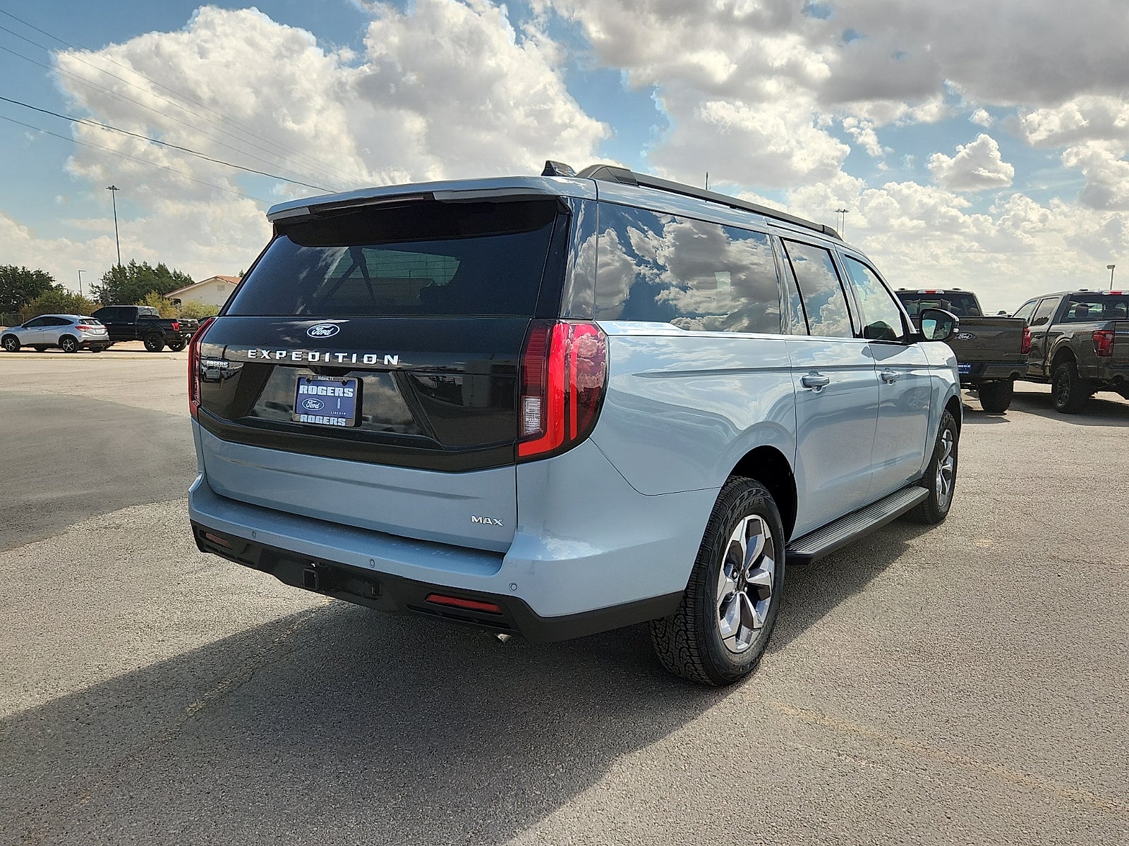 2027 Ford Expedition Max Active