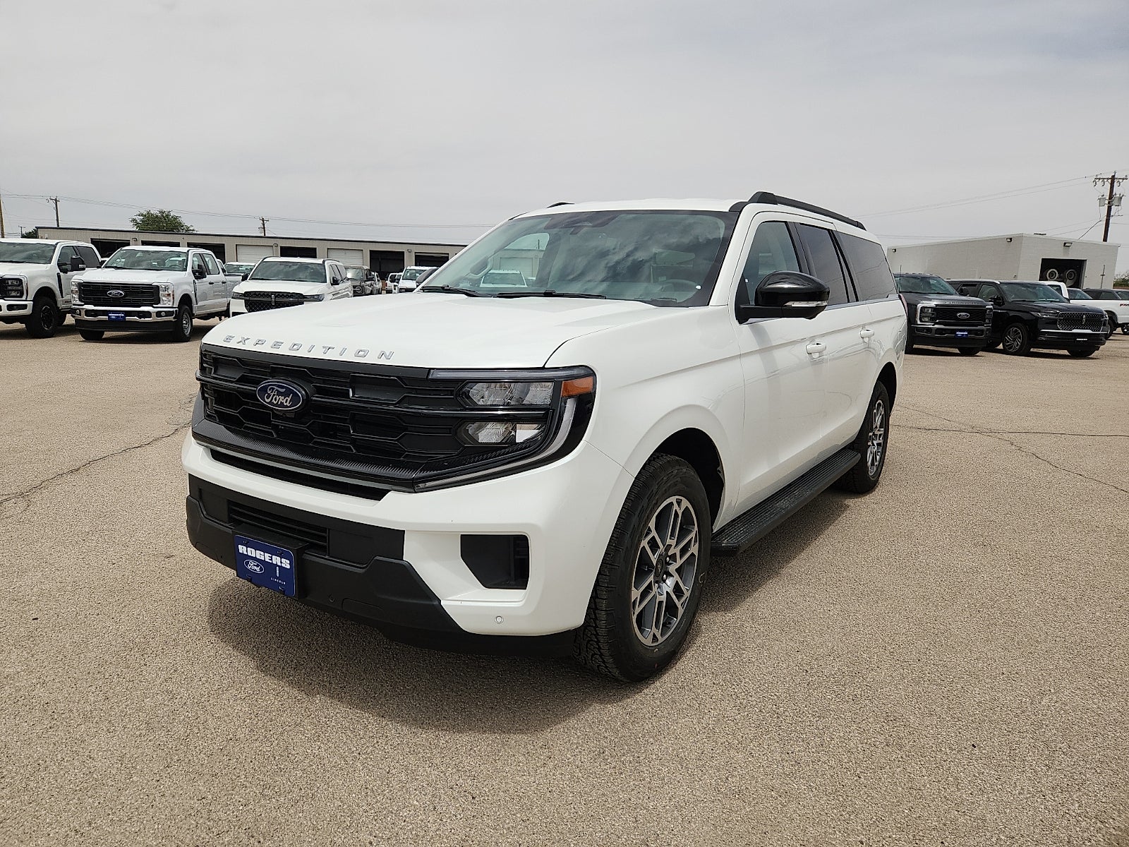 2026 Ford Expedition Max Active