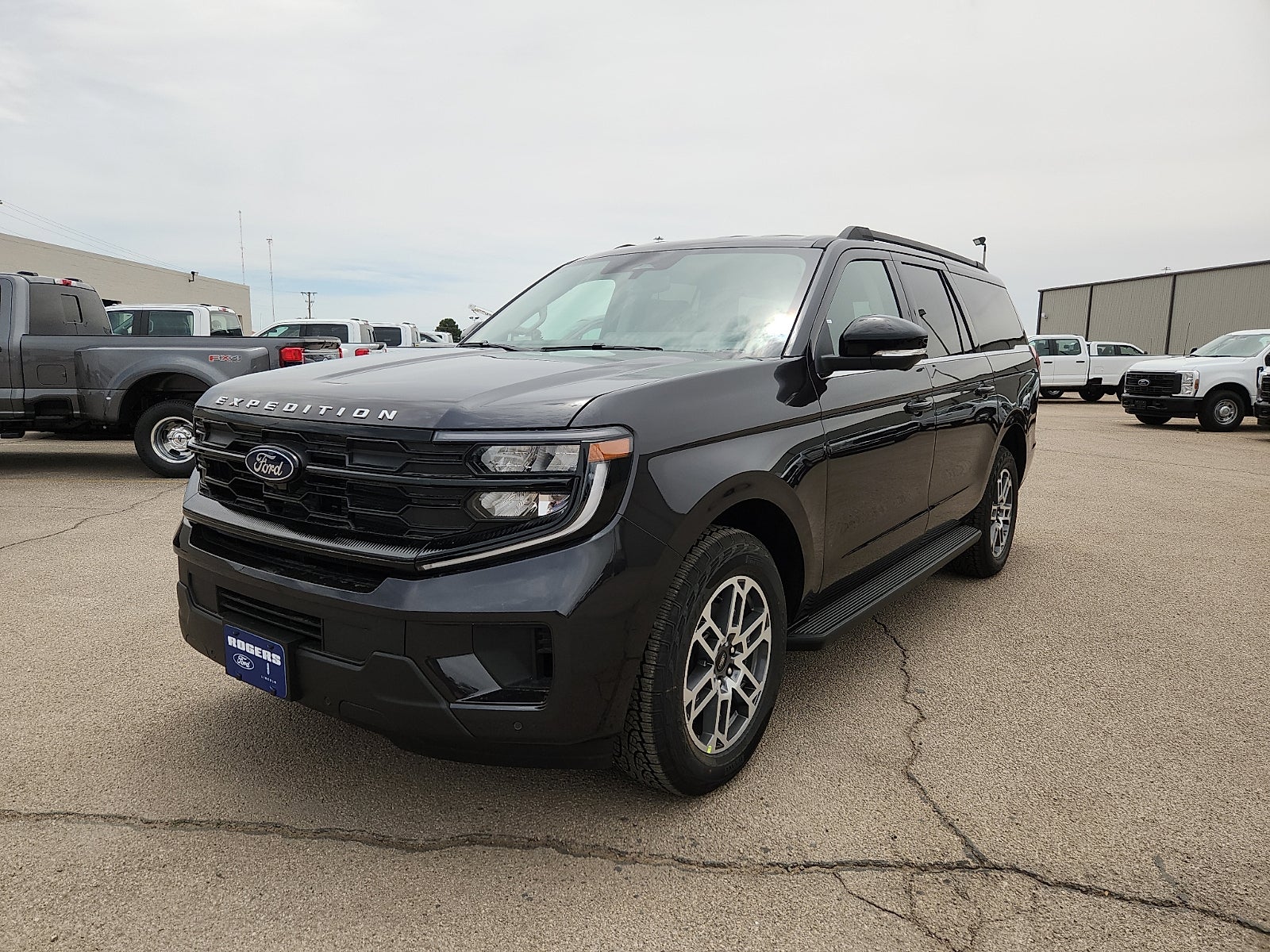 2026 Ford Expedition Max Active