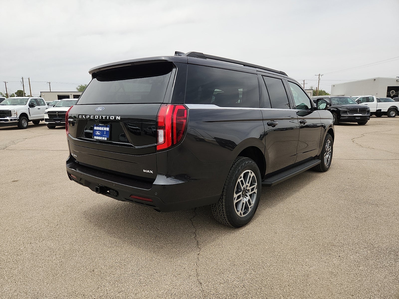 2026 Ford Expedition Max Active