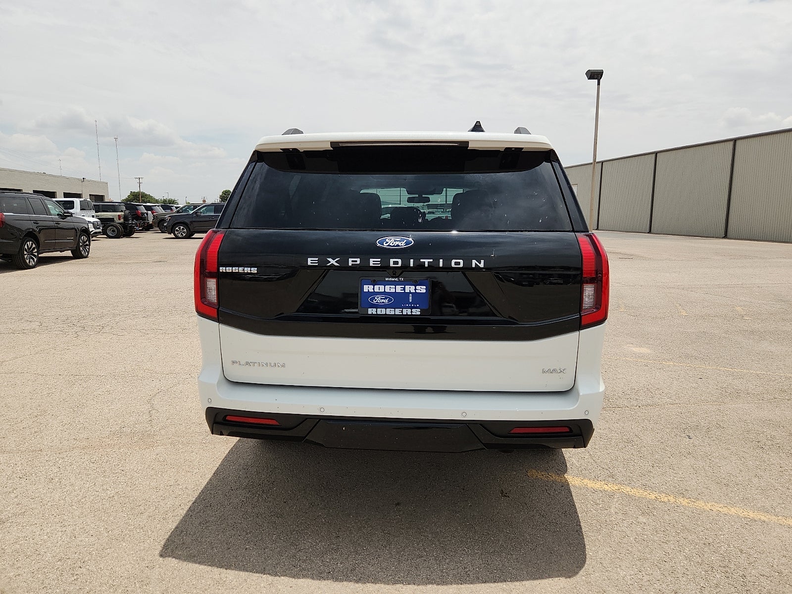 2027 Ford Expedition Max Platinum