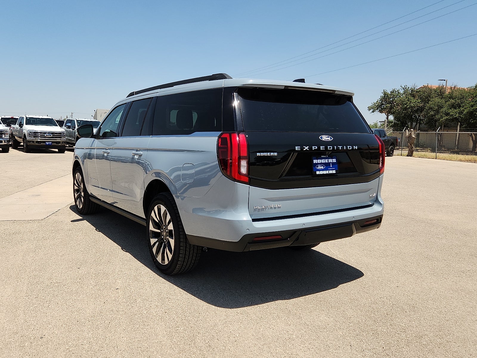 2027 Ford Expedition Max Platinum