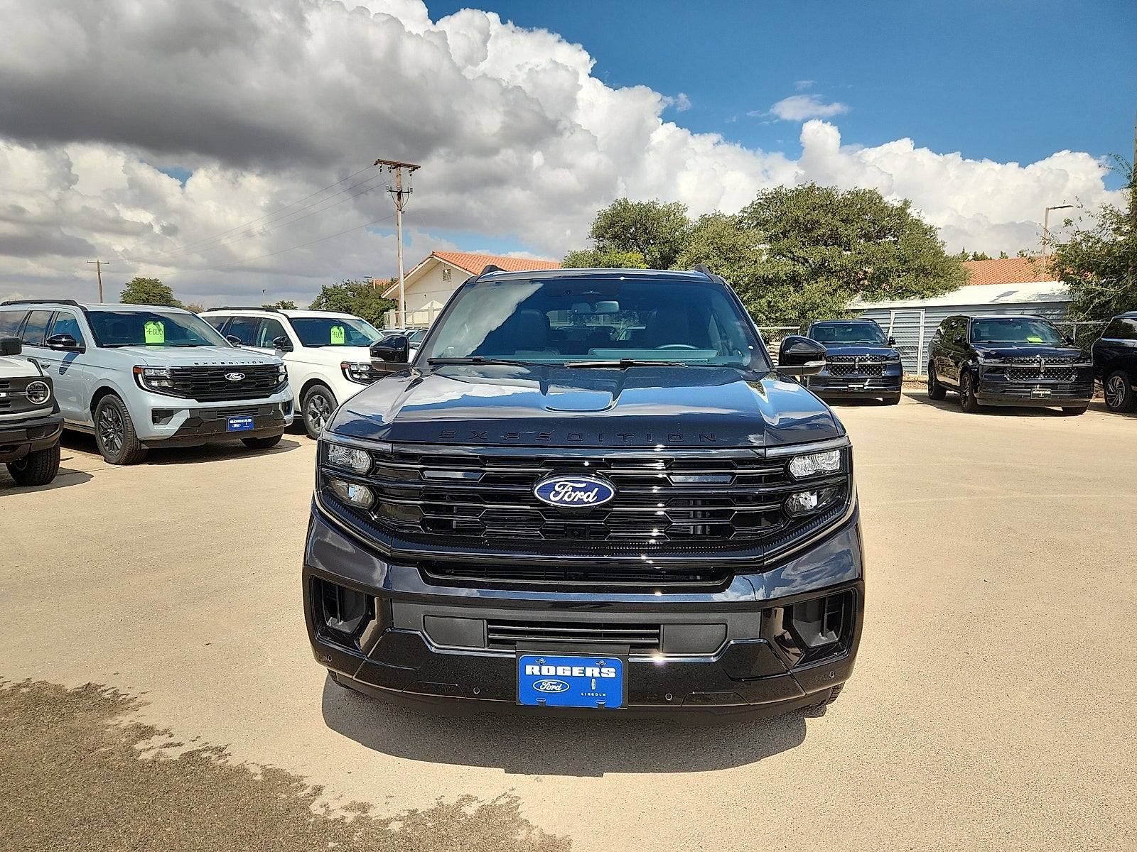 2027 Ford Expedition Max Platinum