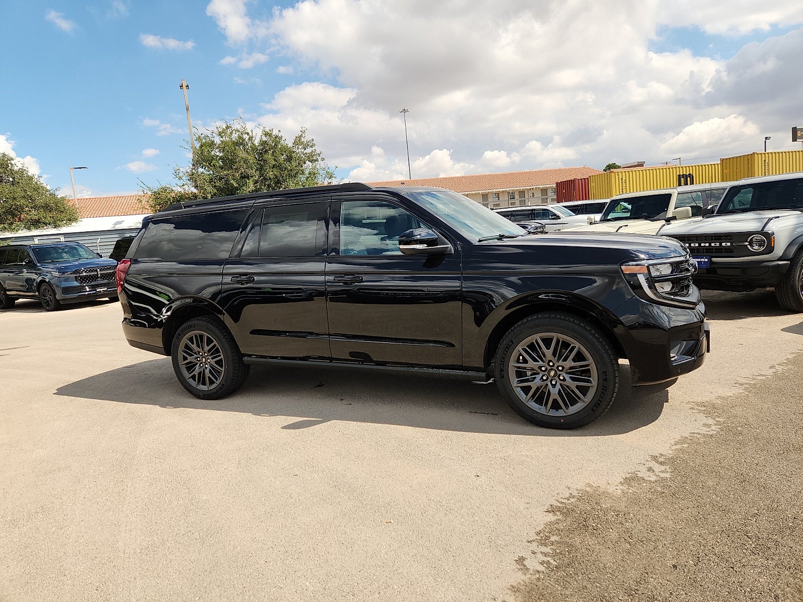 2027 Ford Expedition Max Platinum