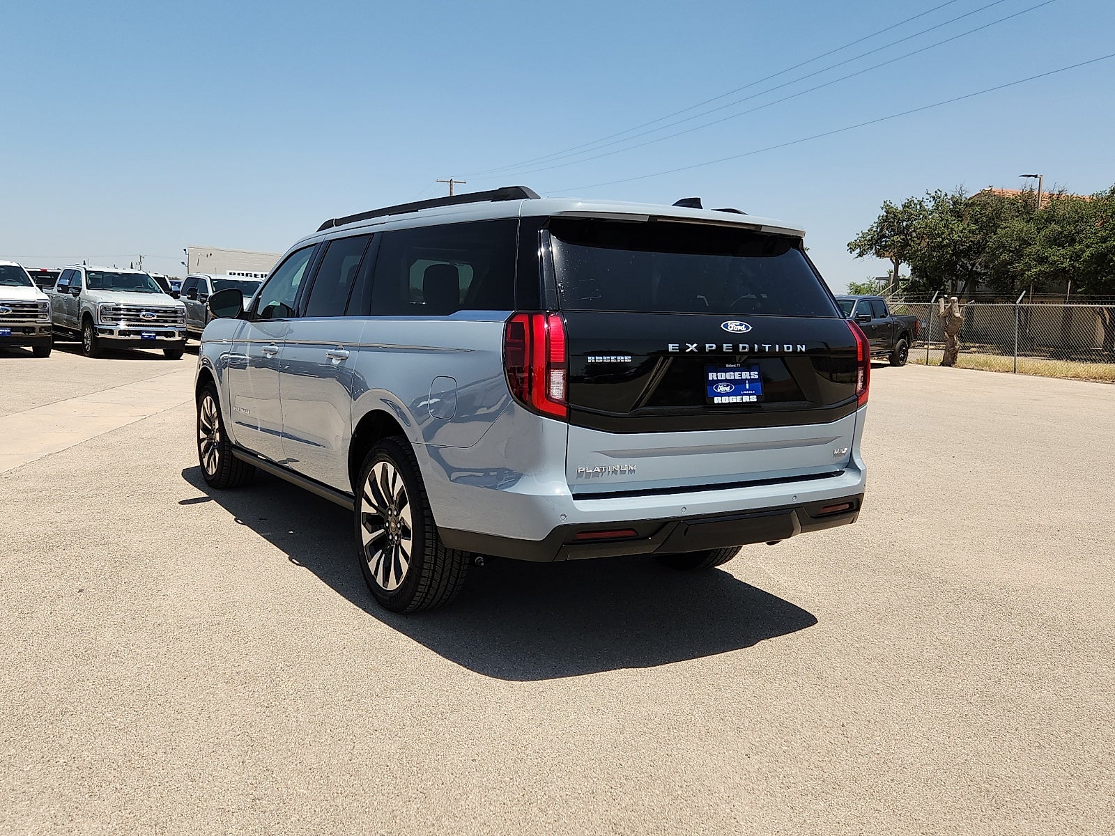 2027 Ford Expedition Max Platinum