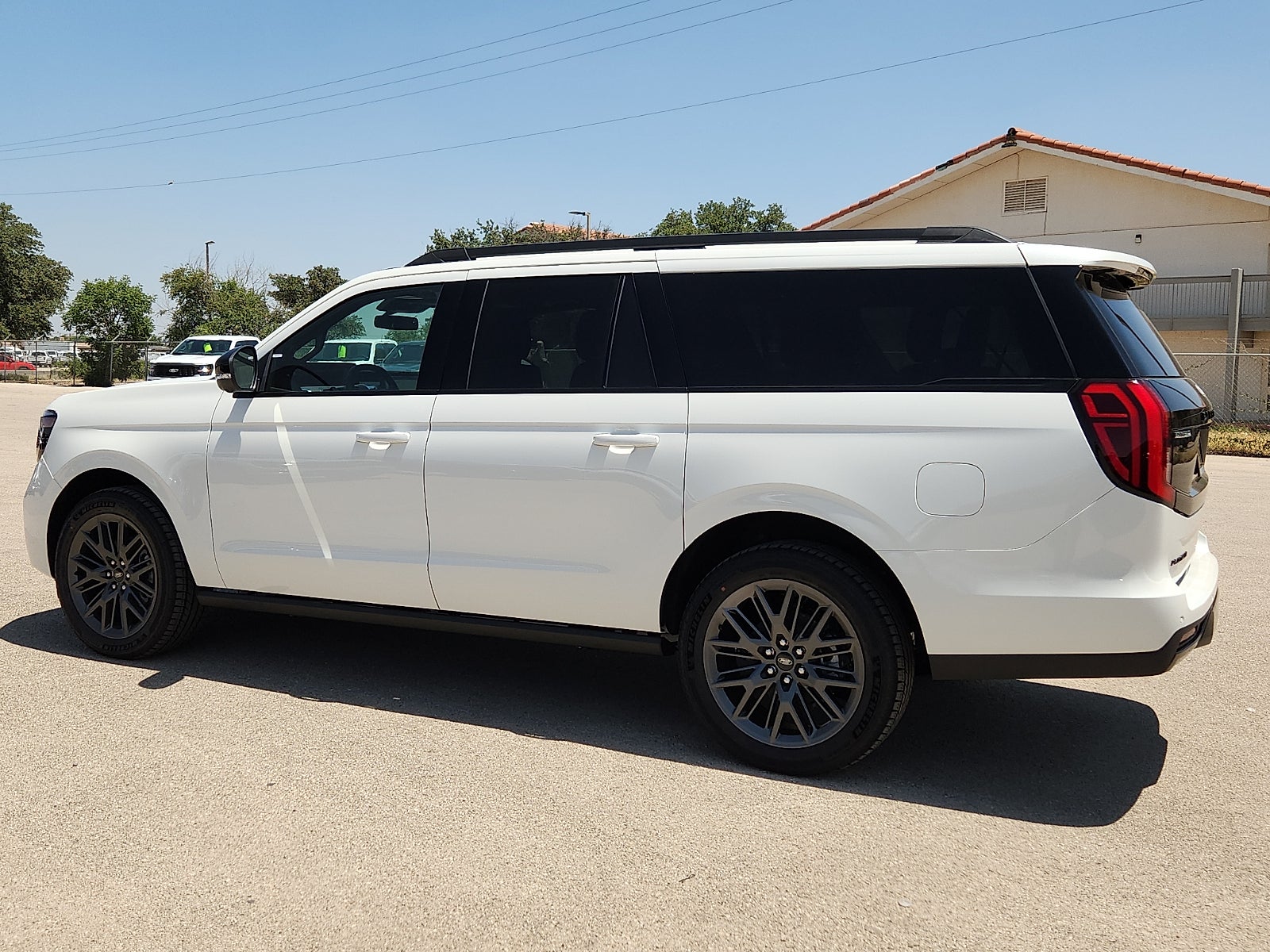 2027 Ford Expedition Max Platinum