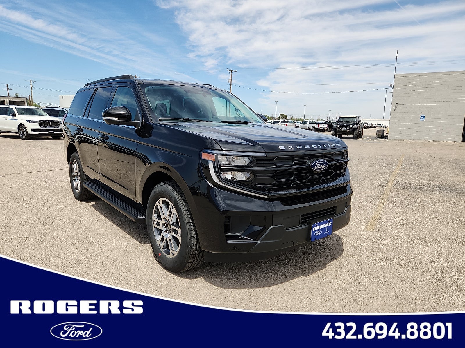 2026 Ford Expedition Active's photo