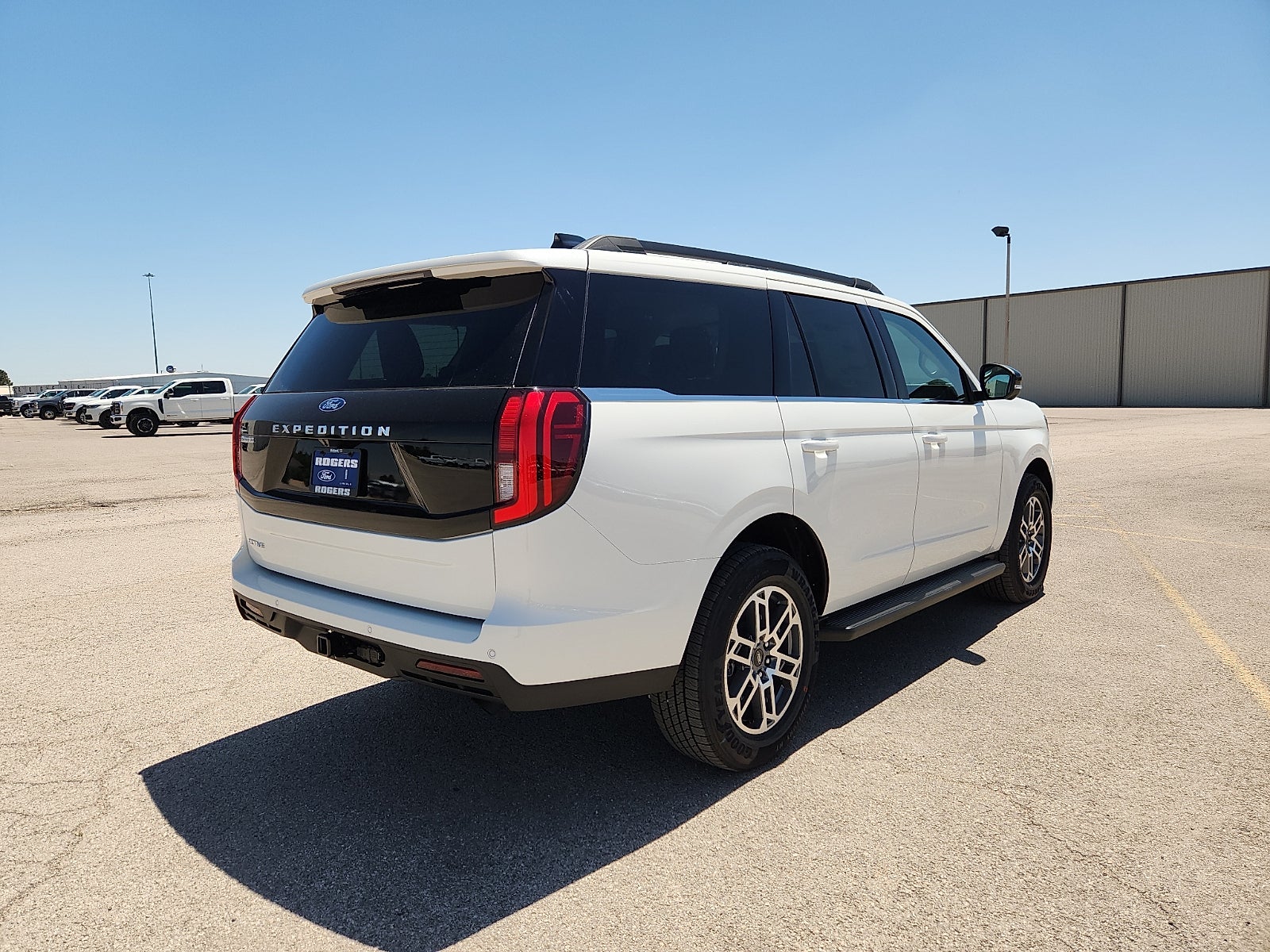 2026 Ford Expedition Active