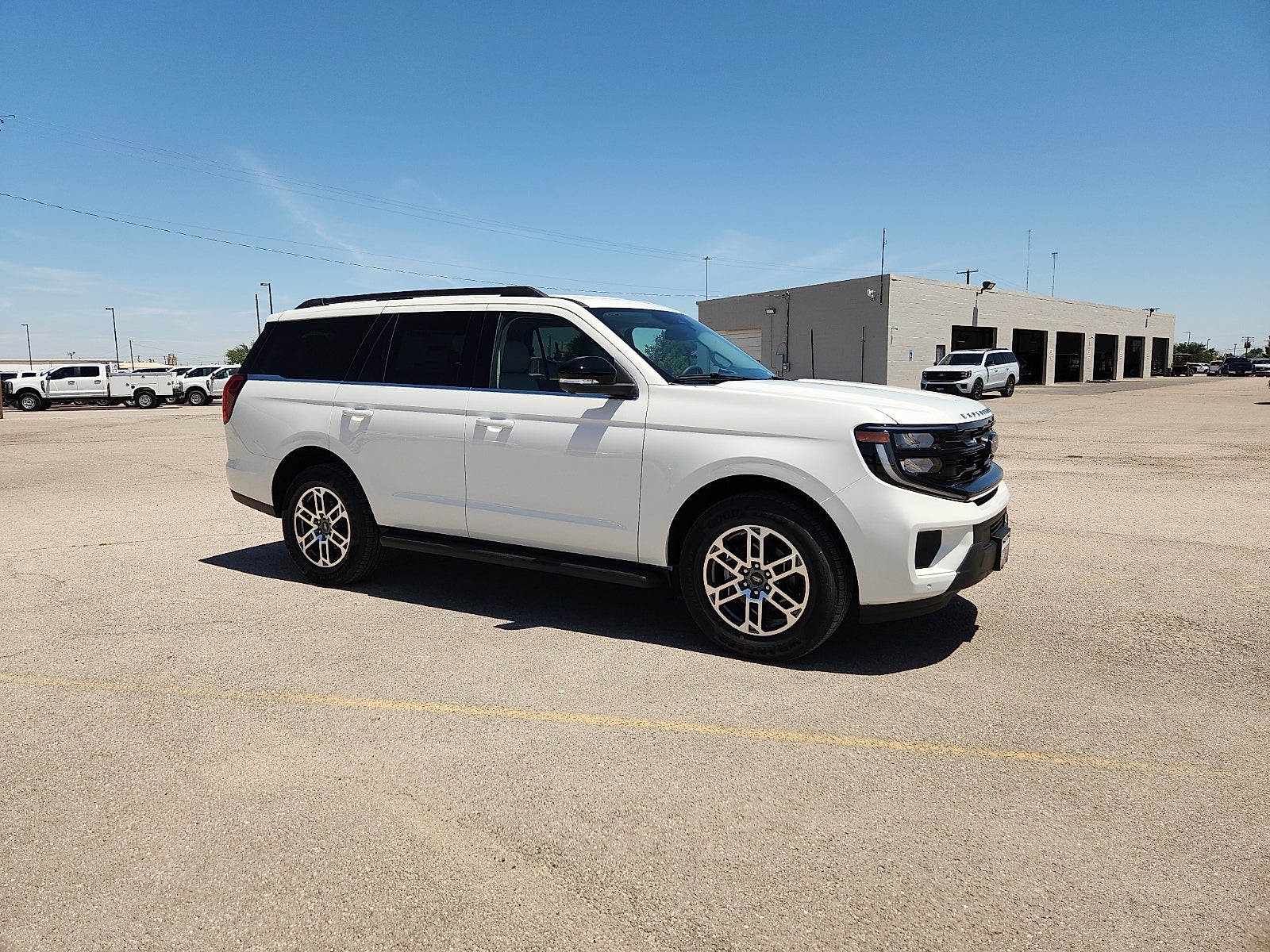 2026 Ford Expedition Active