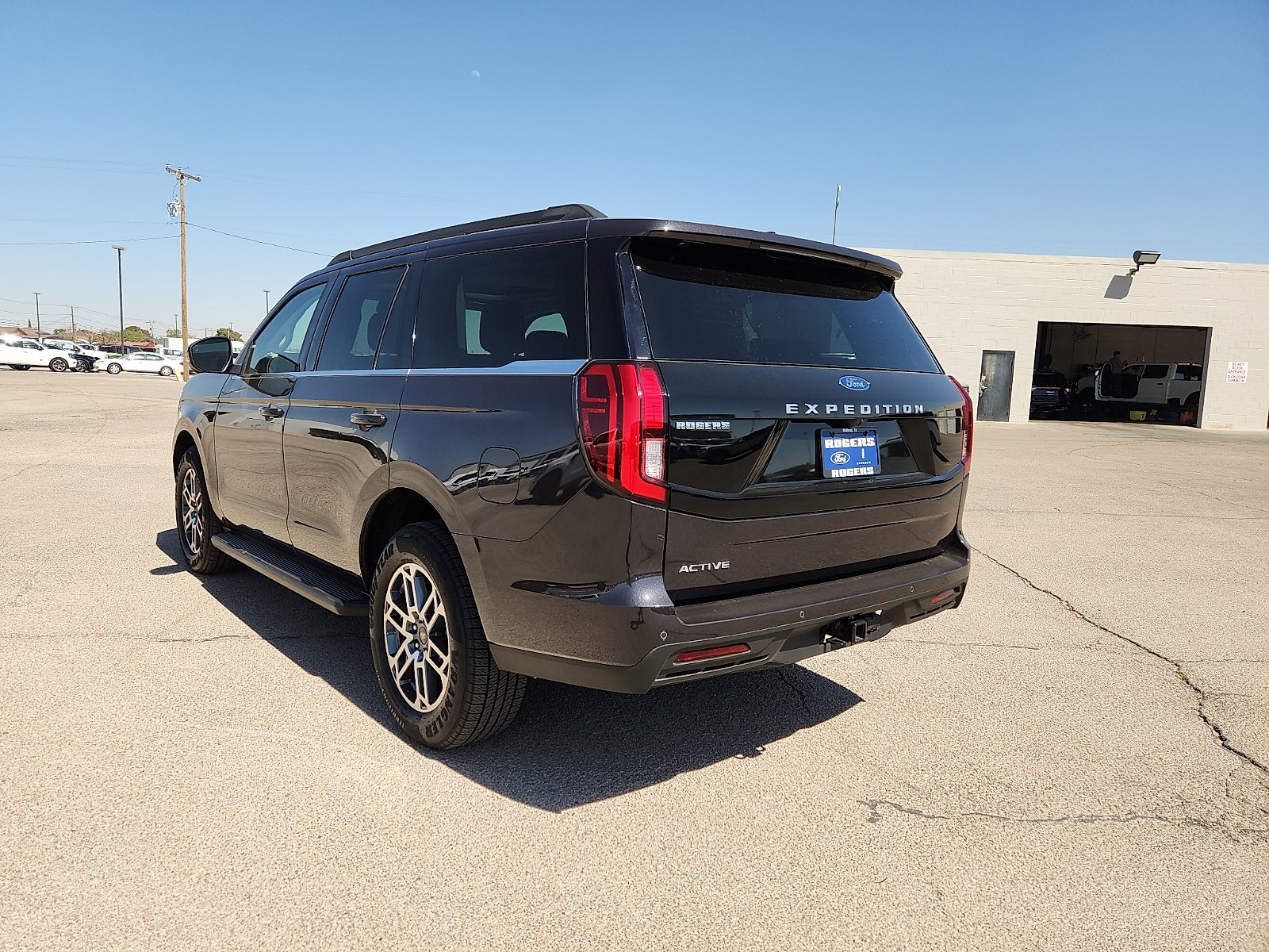 2025 Ford Expedition Active