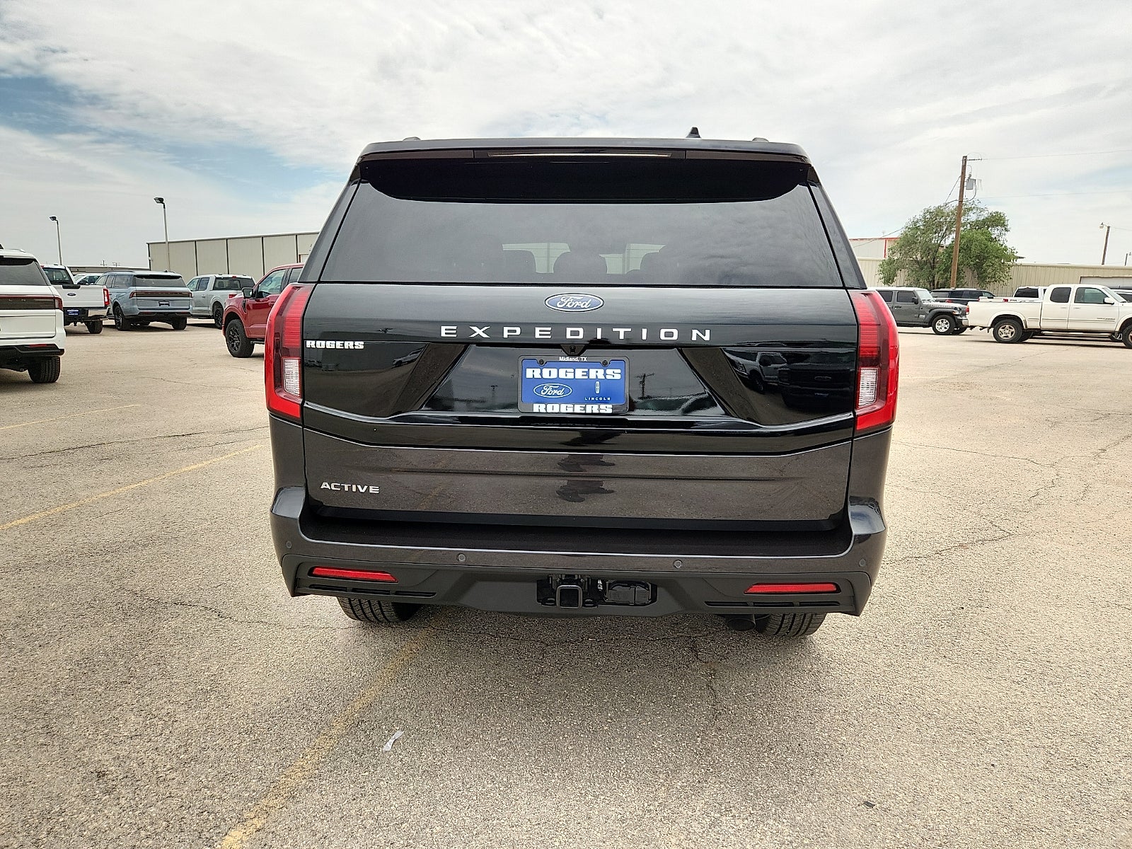 2026 Ford Expedition Active