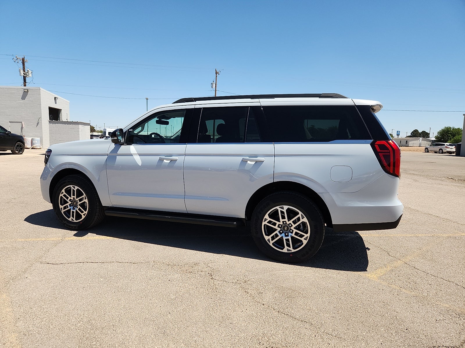 2026 Ford Expedition Active