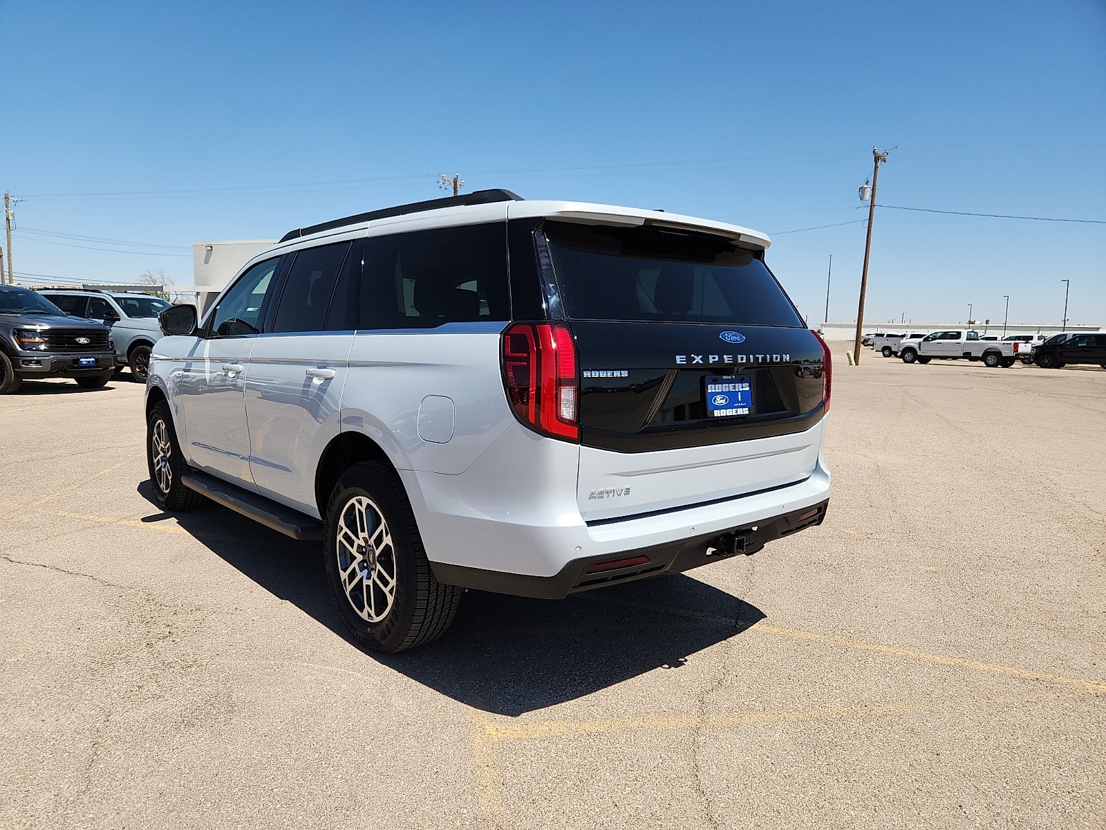 2026 Ford Expedition Active