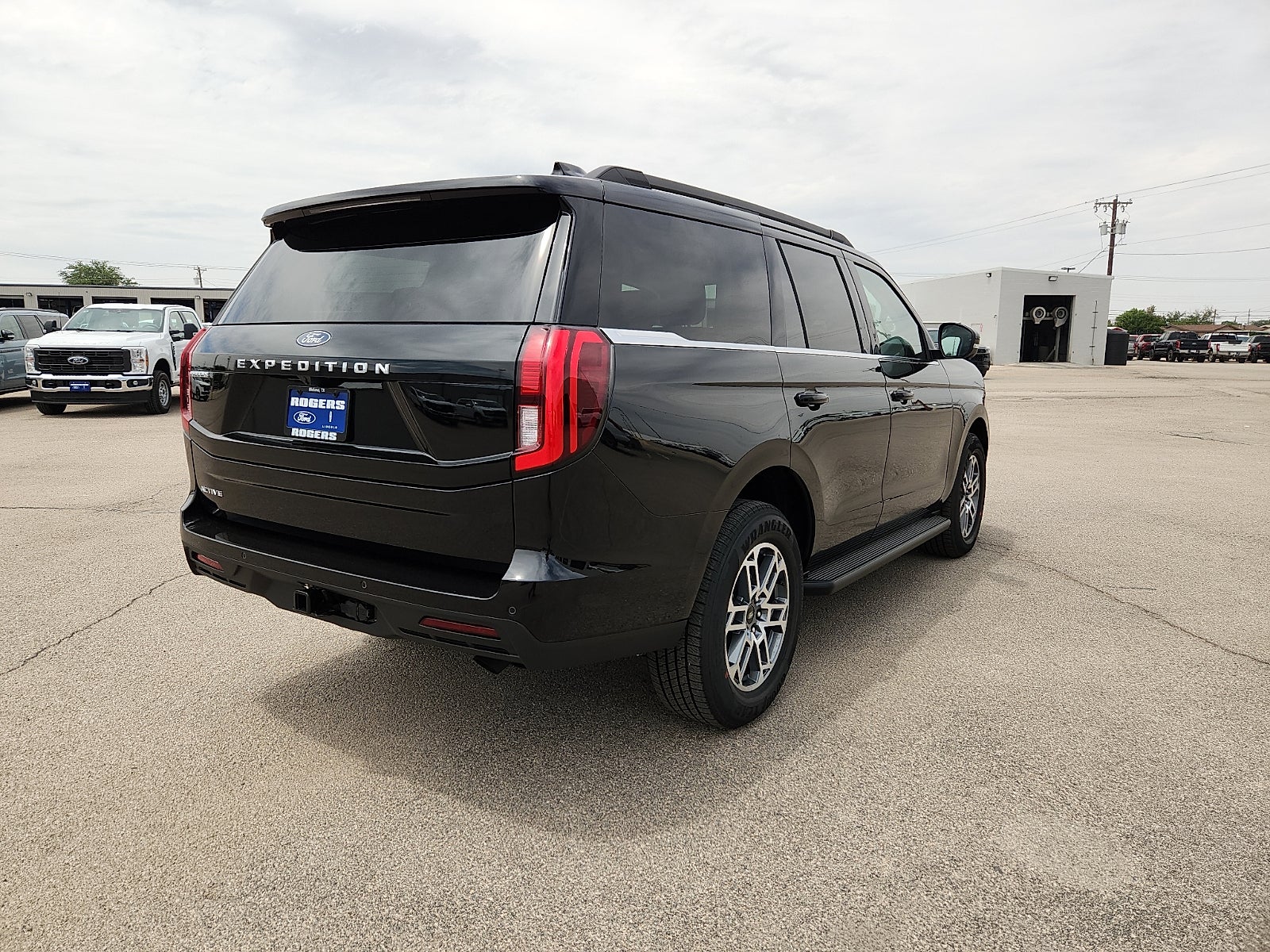 2026 Ford Expedition Active