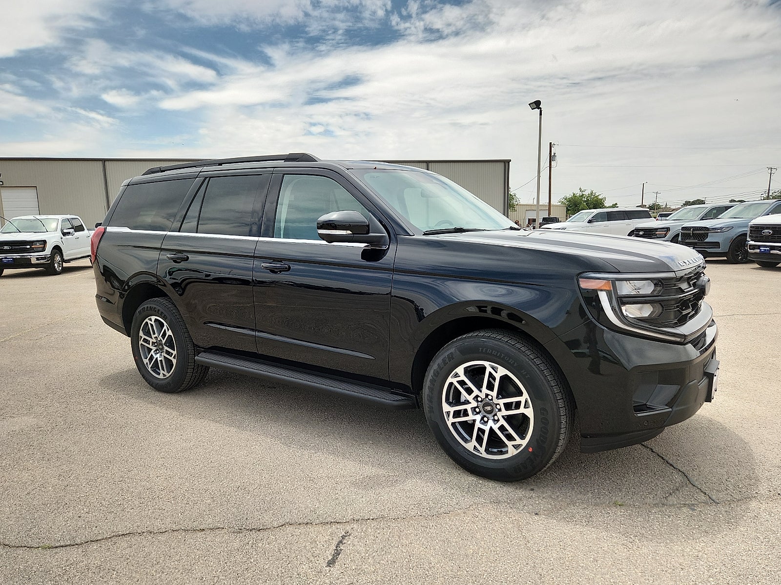 2026 Ford Expedition Active