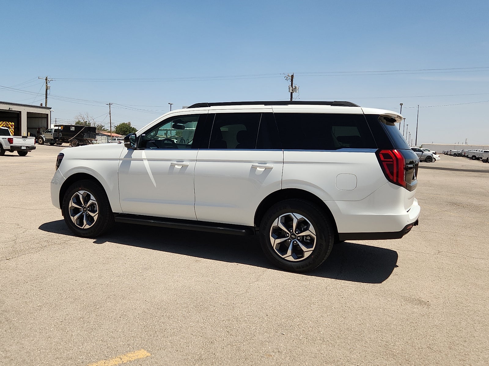 2027 Ford Expedition Active