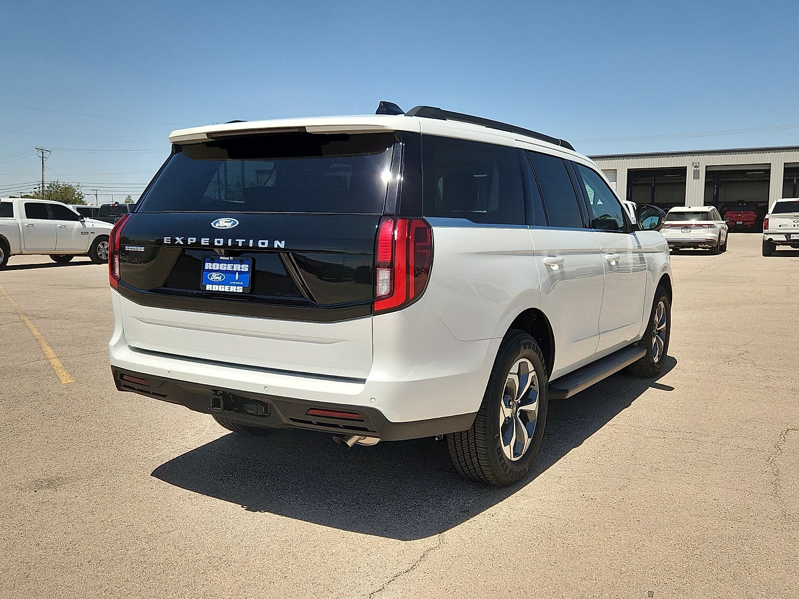 2027 Ford Expedition Active