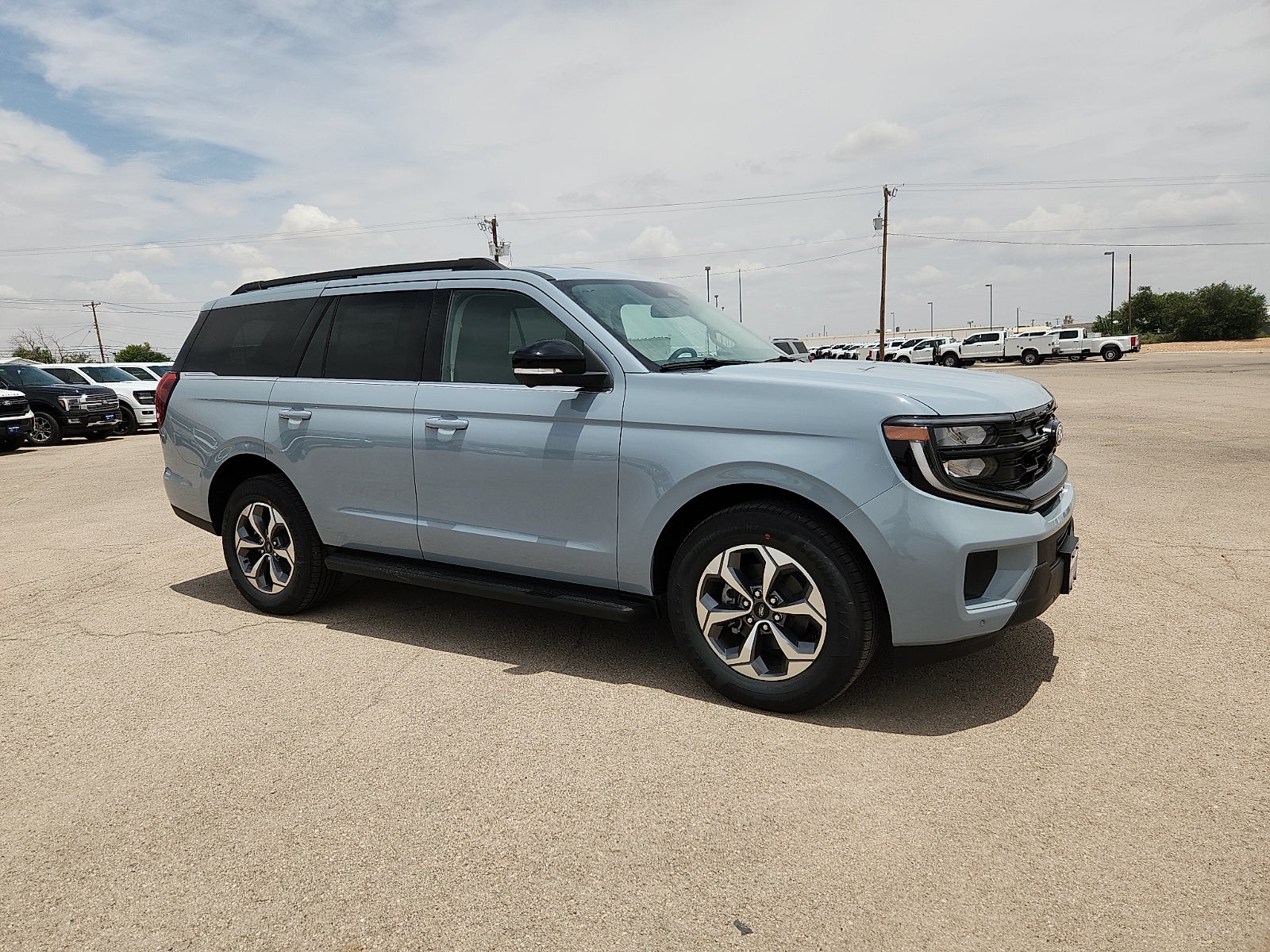 2027 Ford Expedition Active