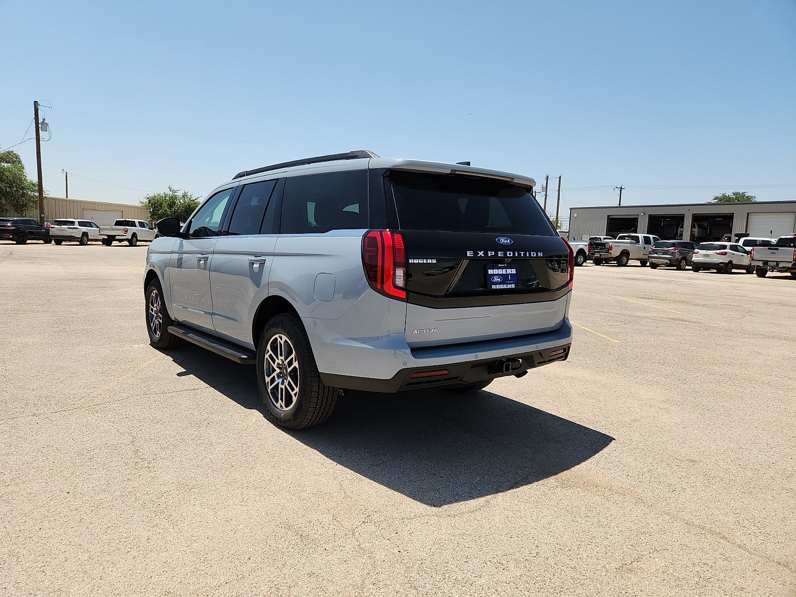 2026 Ford Expedition Active