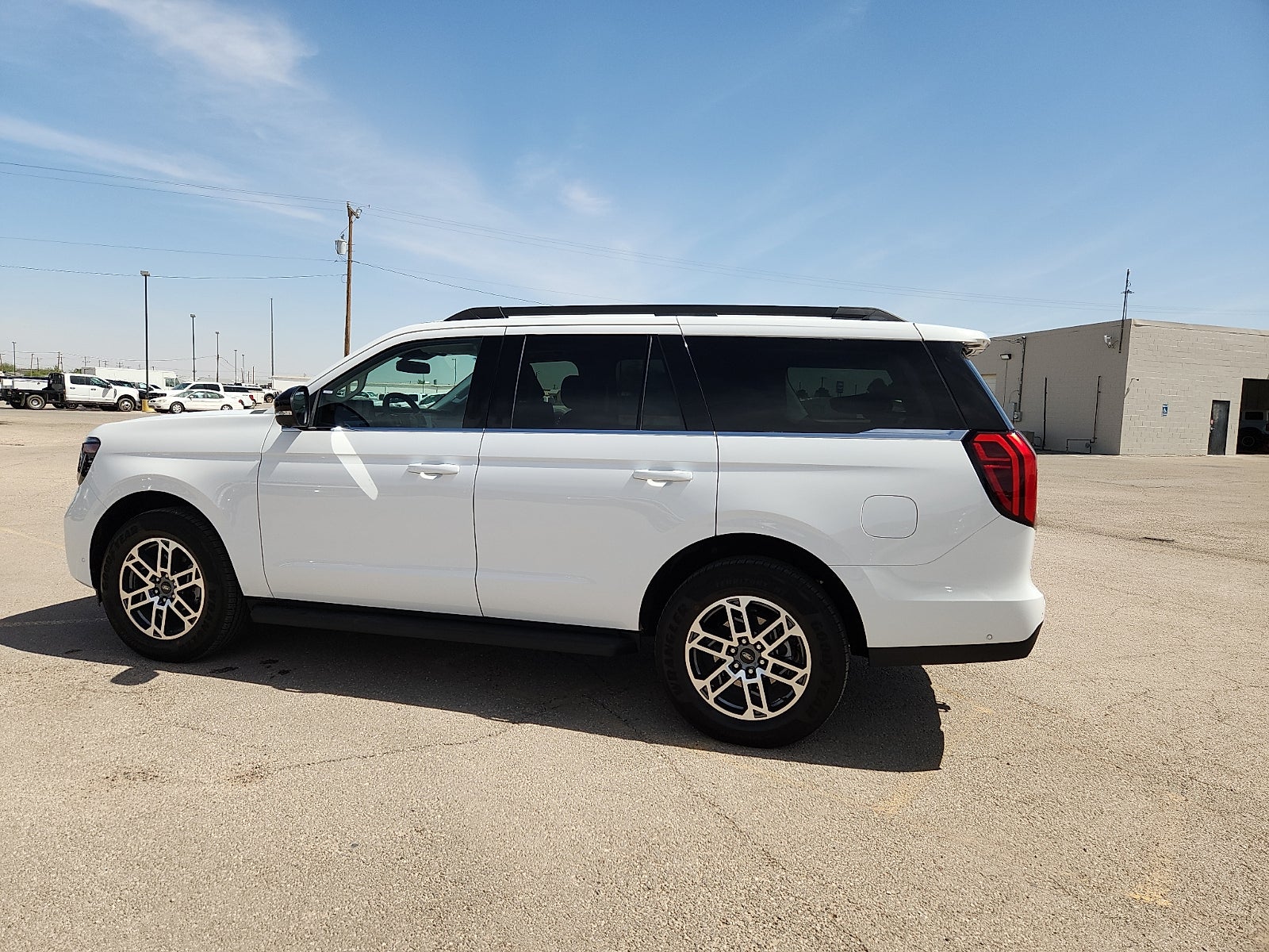 2025 Ford Expedition Active