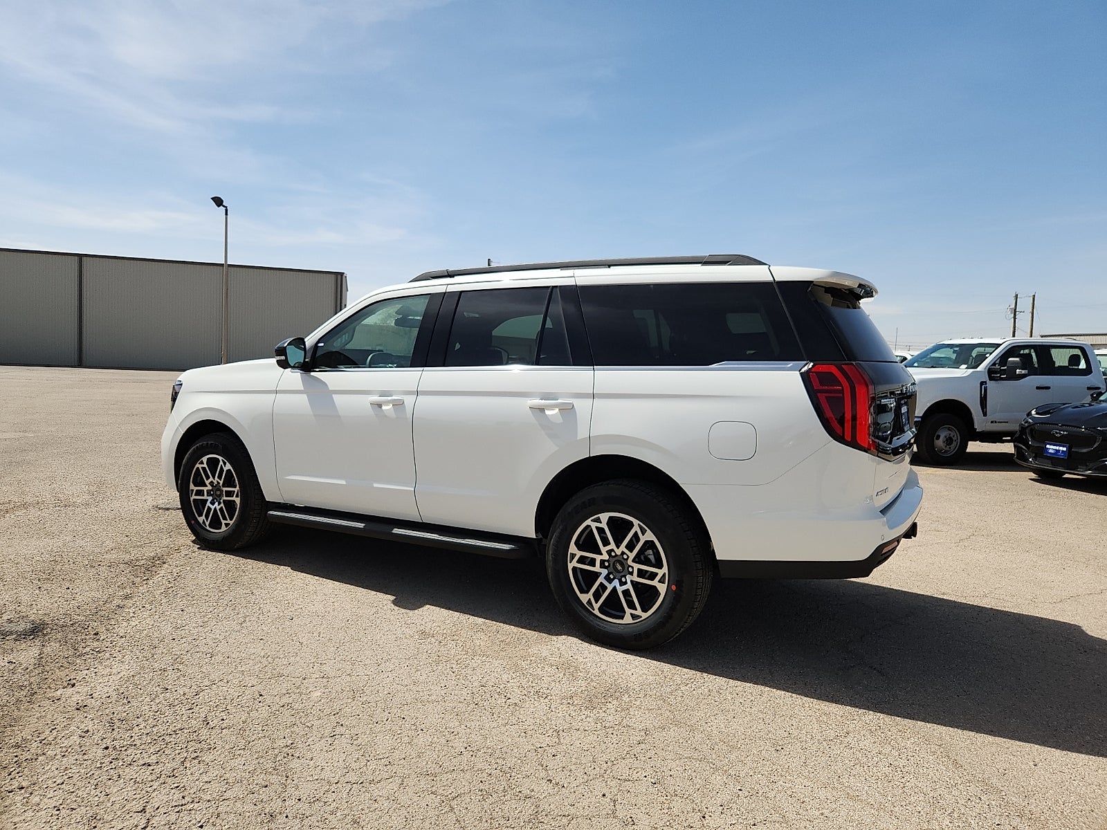 2026 Ford Expedition Active