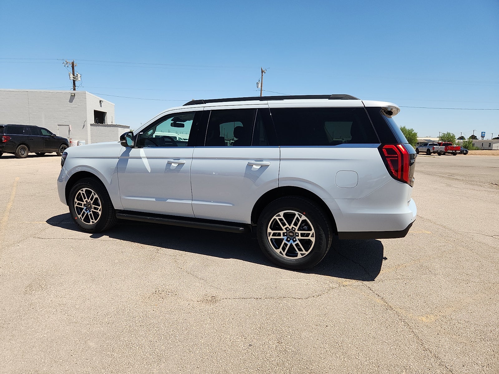 2026 Ford Expedition Active