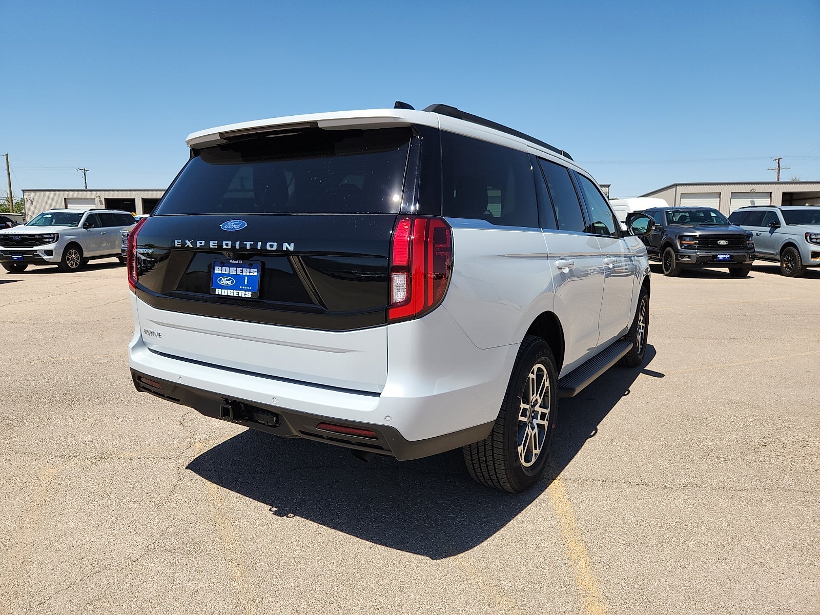 2026 Ford Expedition Active