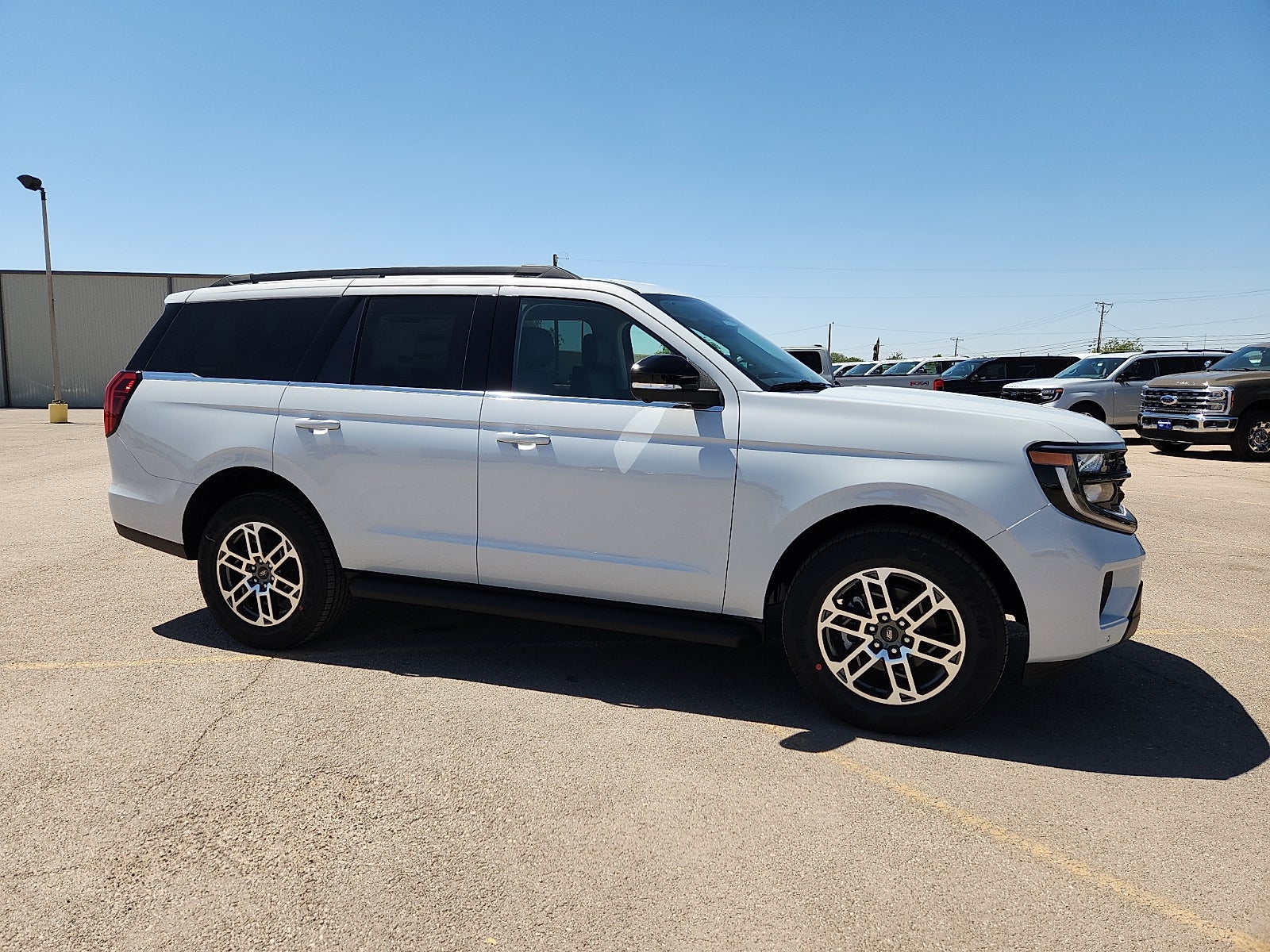 2026 Ford Expedition Active