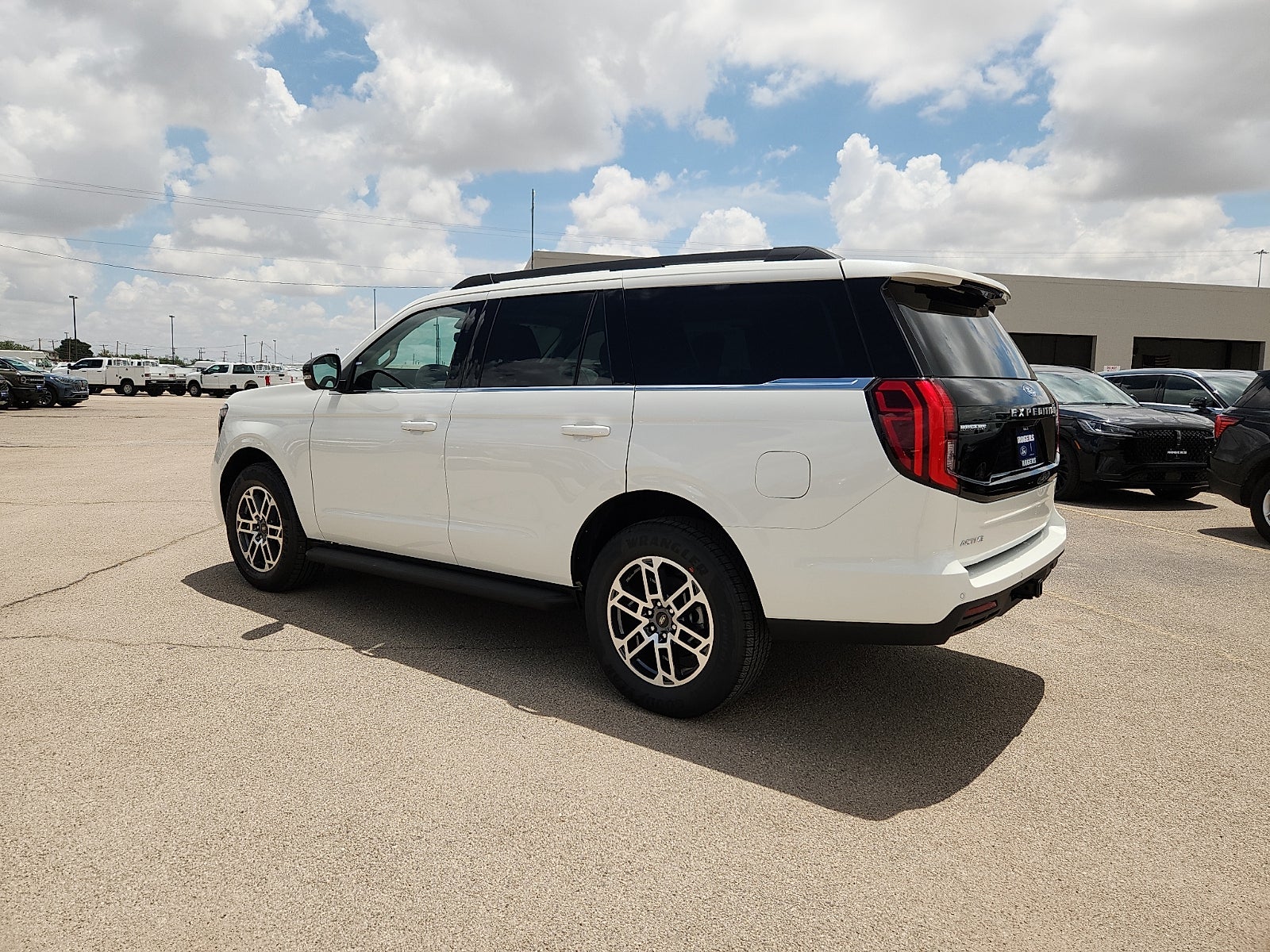 2026 Ford Expedition Active