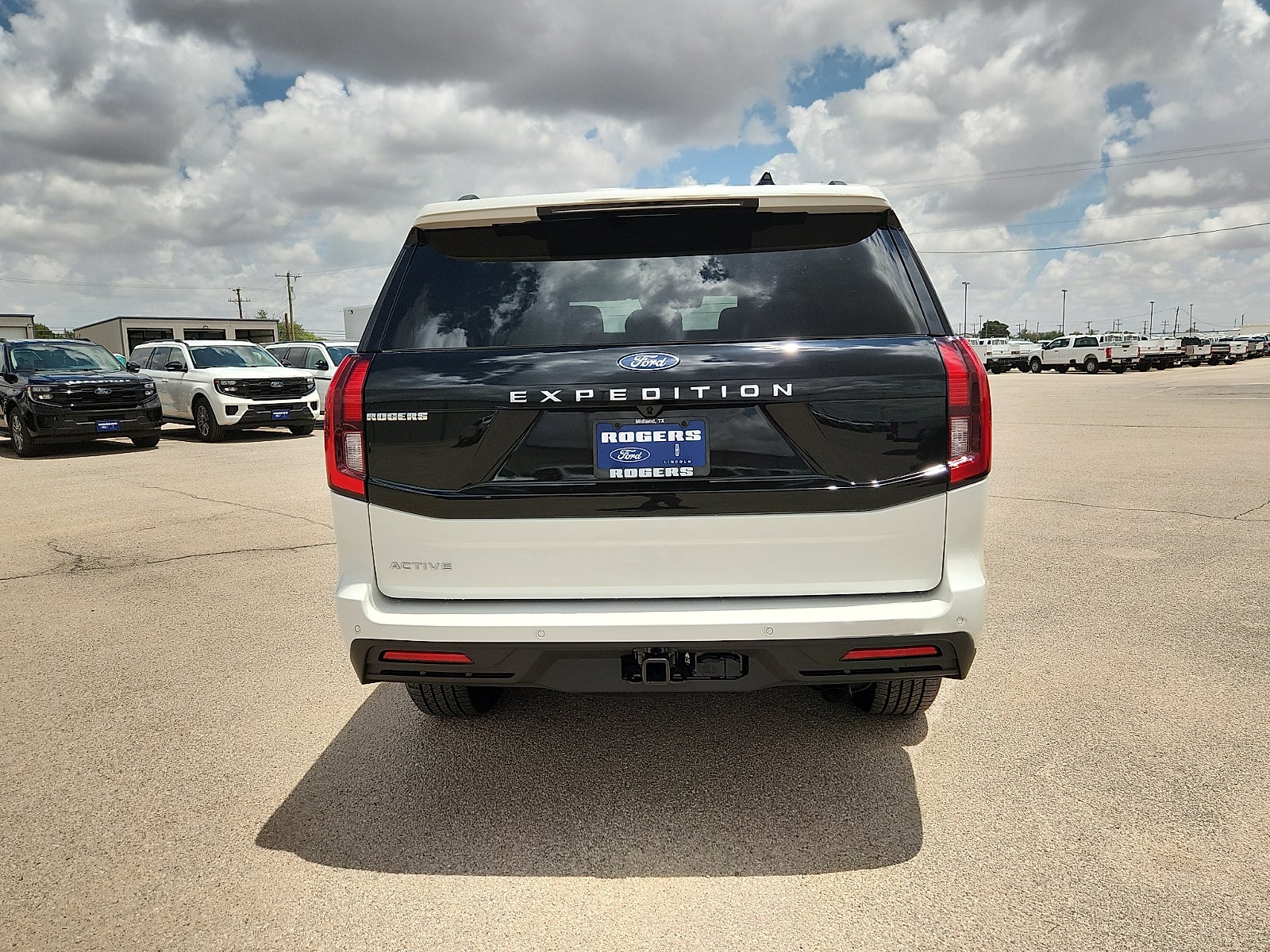 2026 Ford Expedition Active