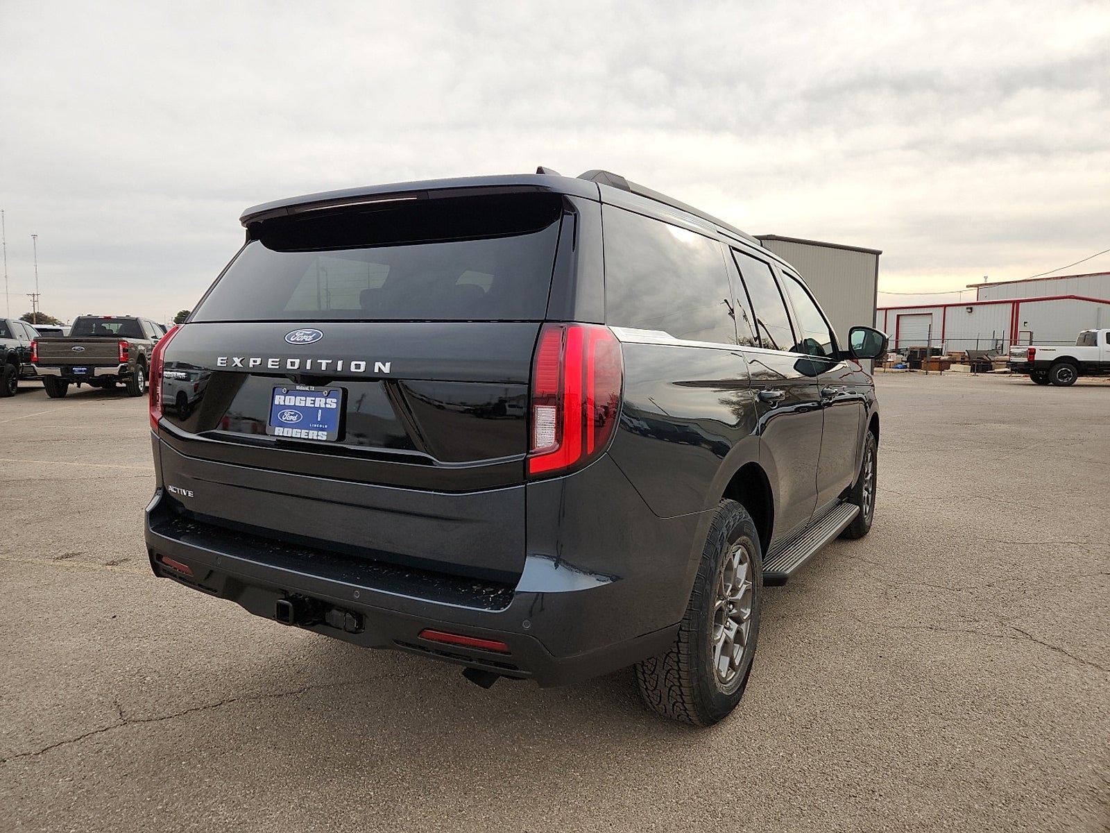 2026 Ford Expedition Active