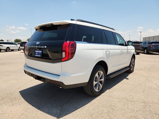 2027 Ford Expedition Active