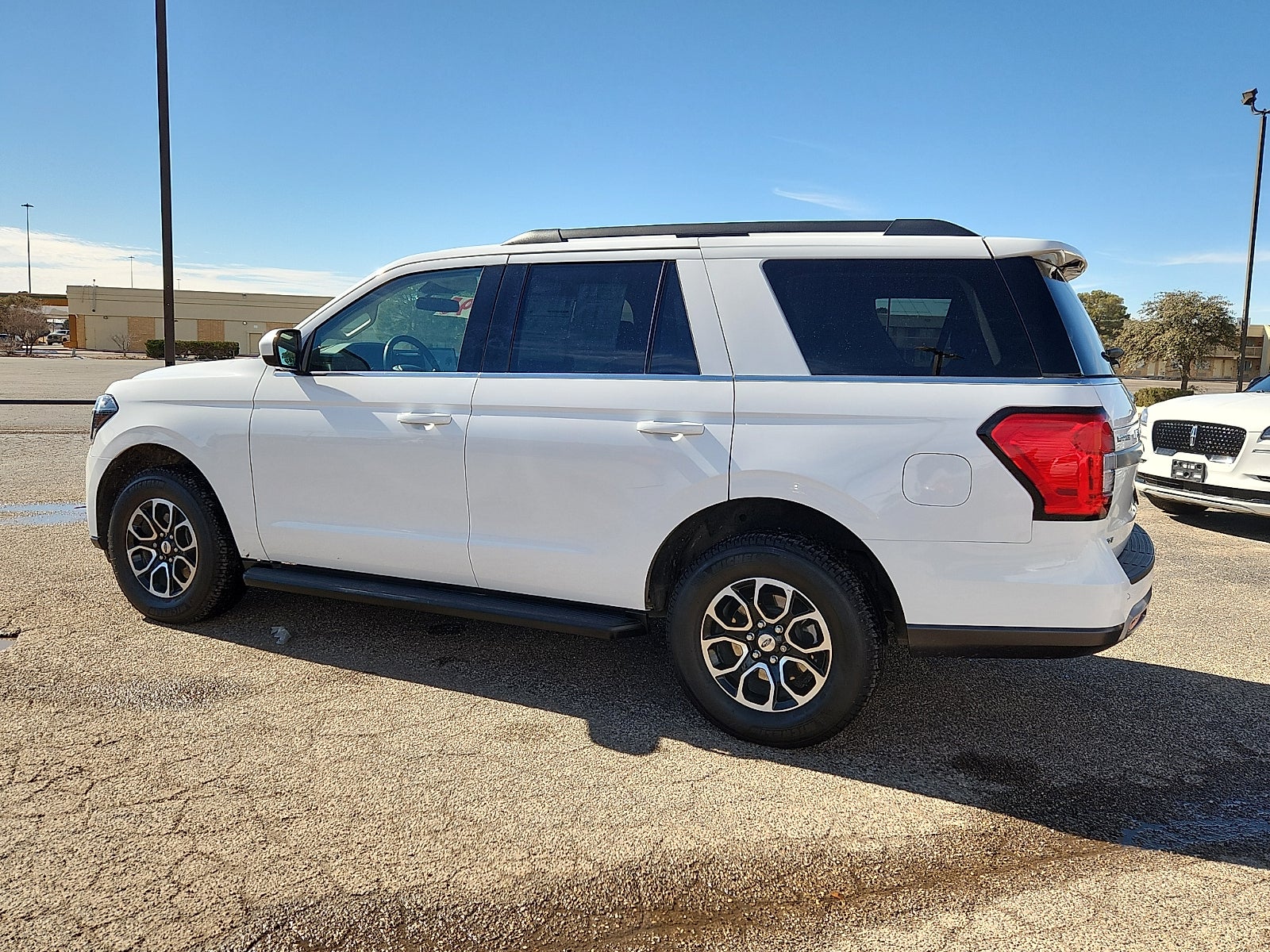 2024 Ford Expedition XLT