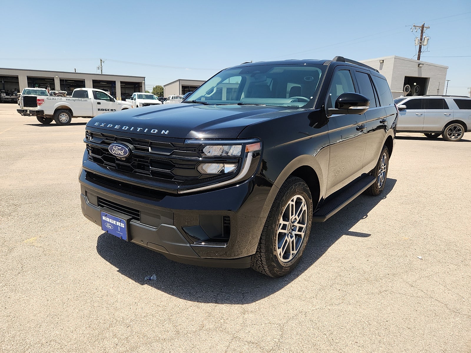 2026 Ford Expedition Active