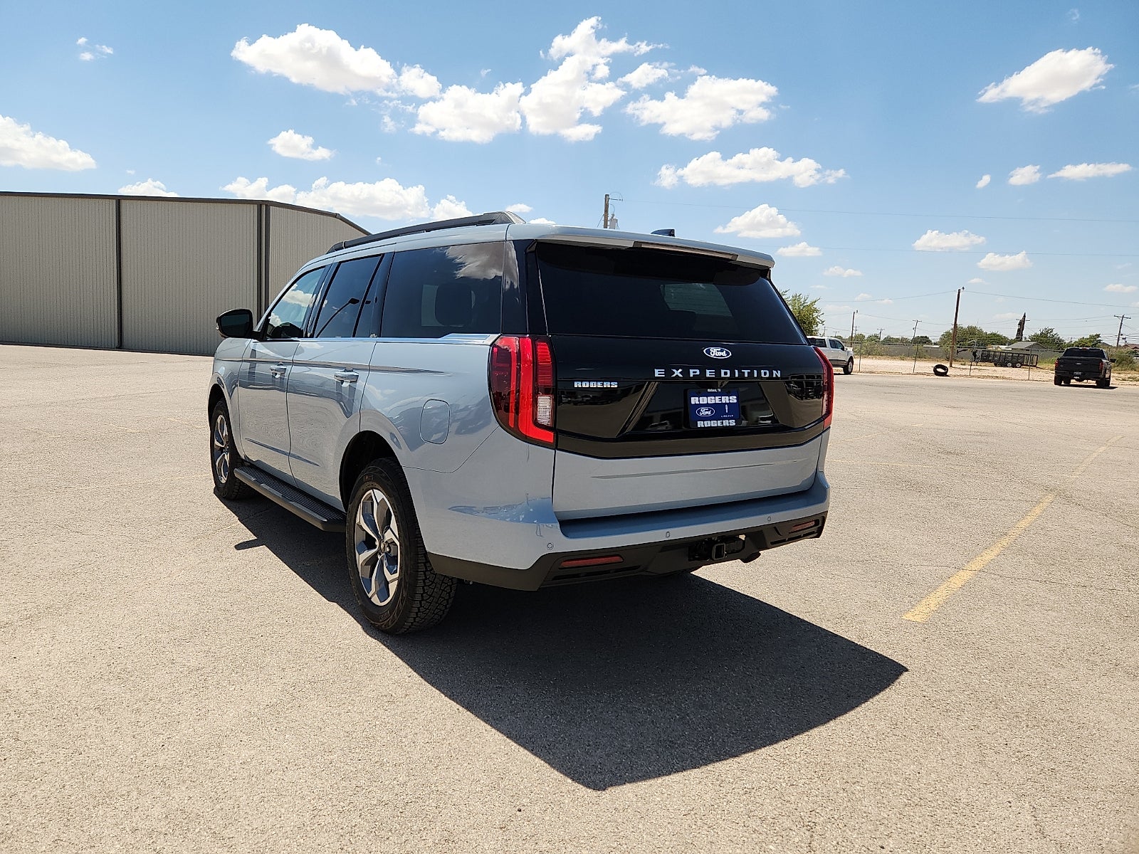 2027 Ford Expedition Active