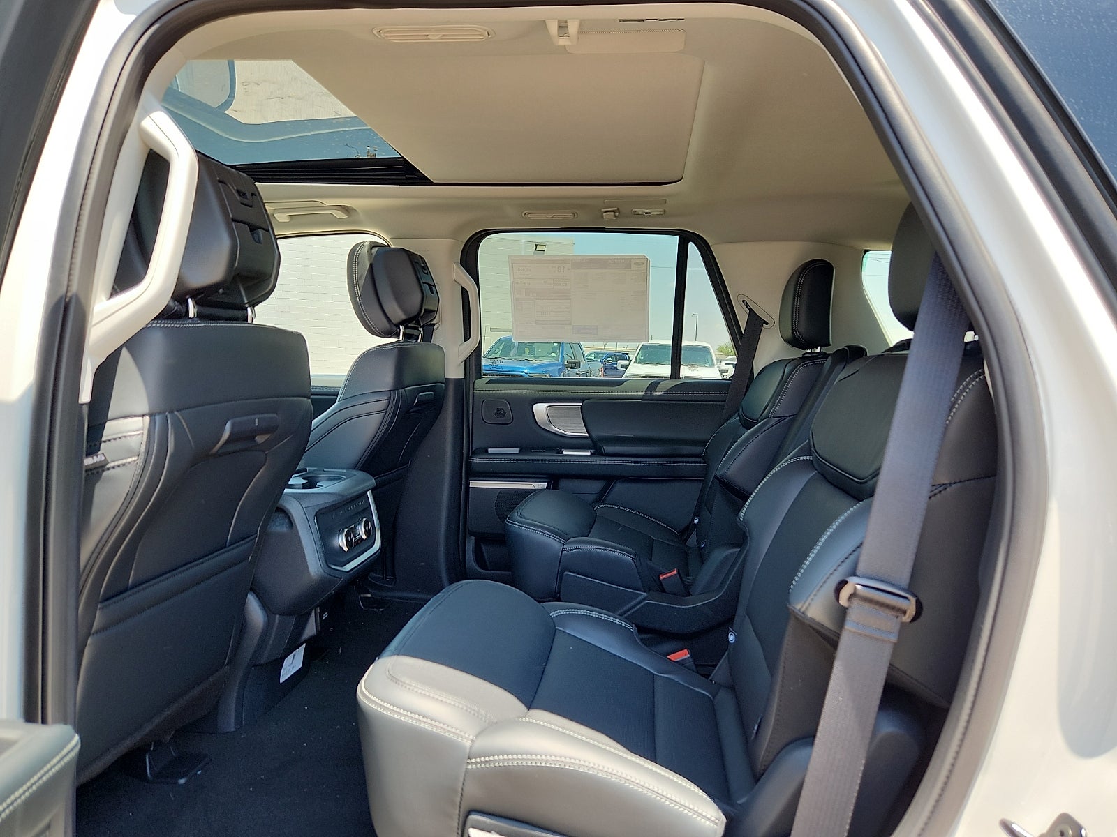 2027 Ford Expedition Platinum