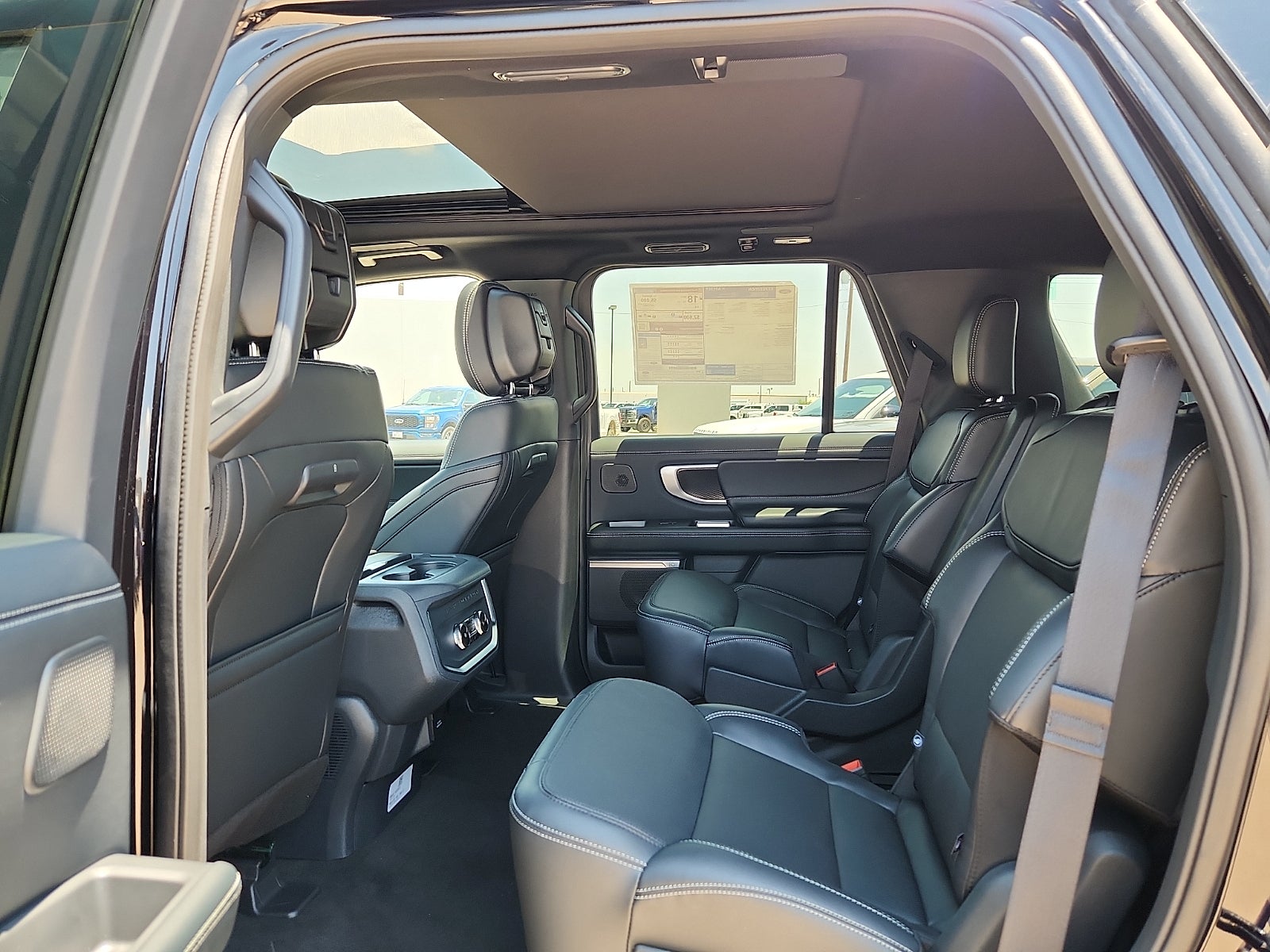 2027 Ford Expedition Platinum