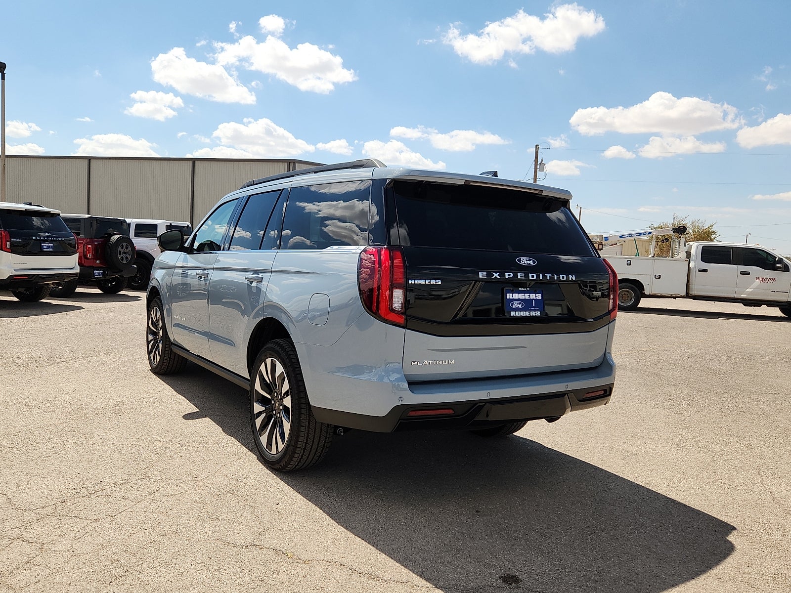 2027 Ford Expedition Platinum