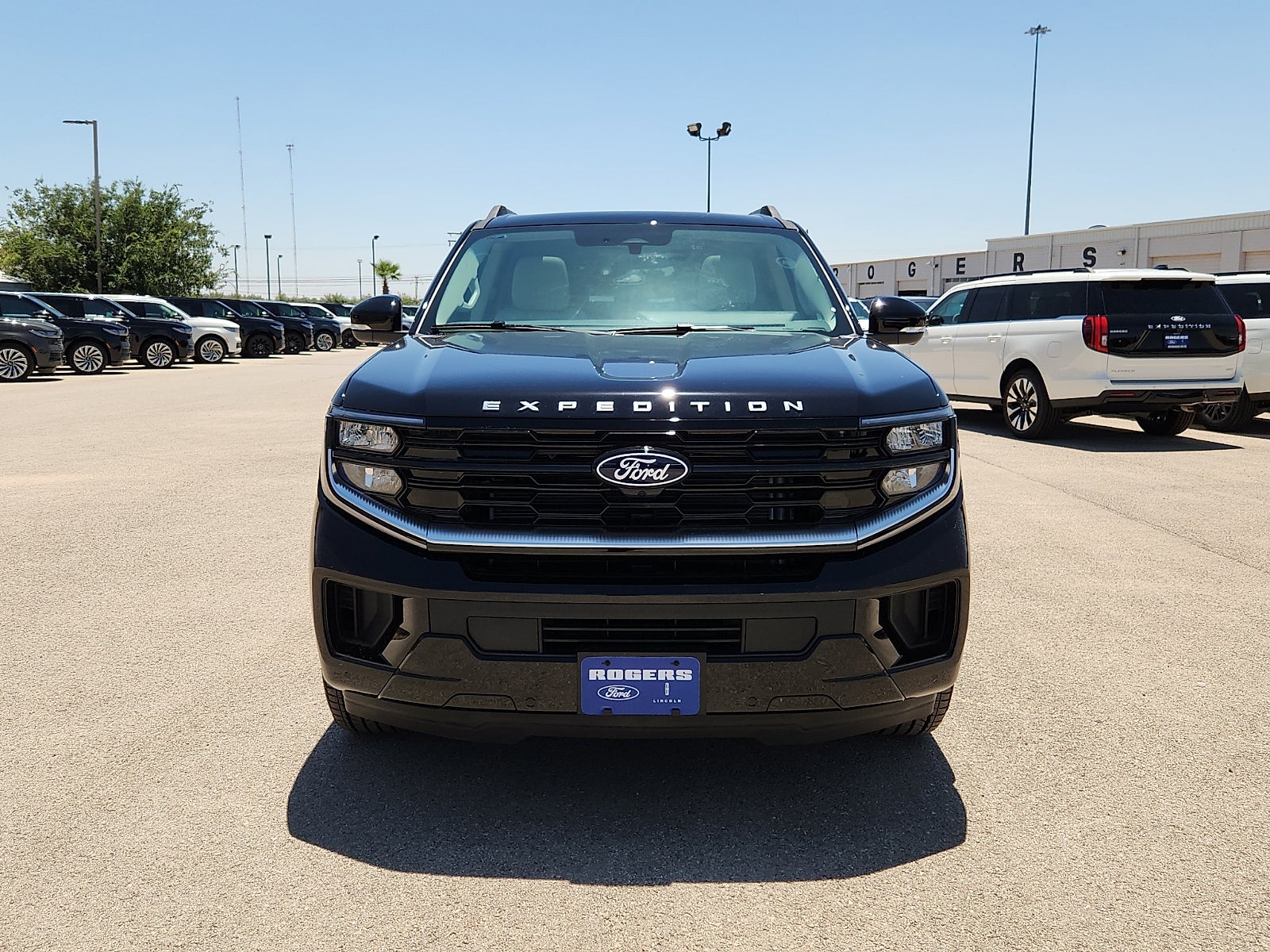 2027 Ford Expedition Platinum